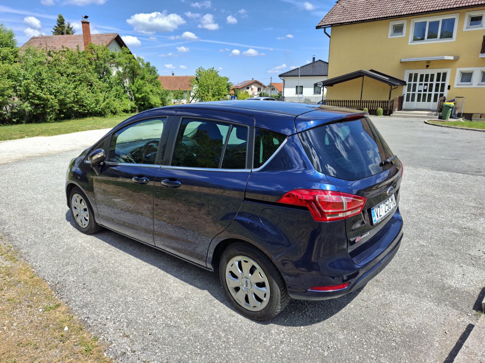 Ford B-Max 1,0, fotografija 2