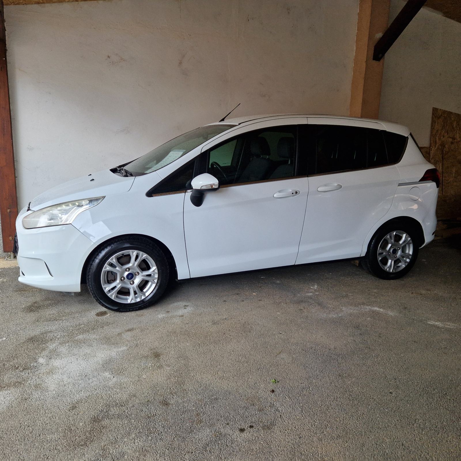 Ford B-Max 1,5 TDCI TITANIUM, NA IME KUPCA. KREDIT. KARTICE DO 36 RATA, fotografija 11