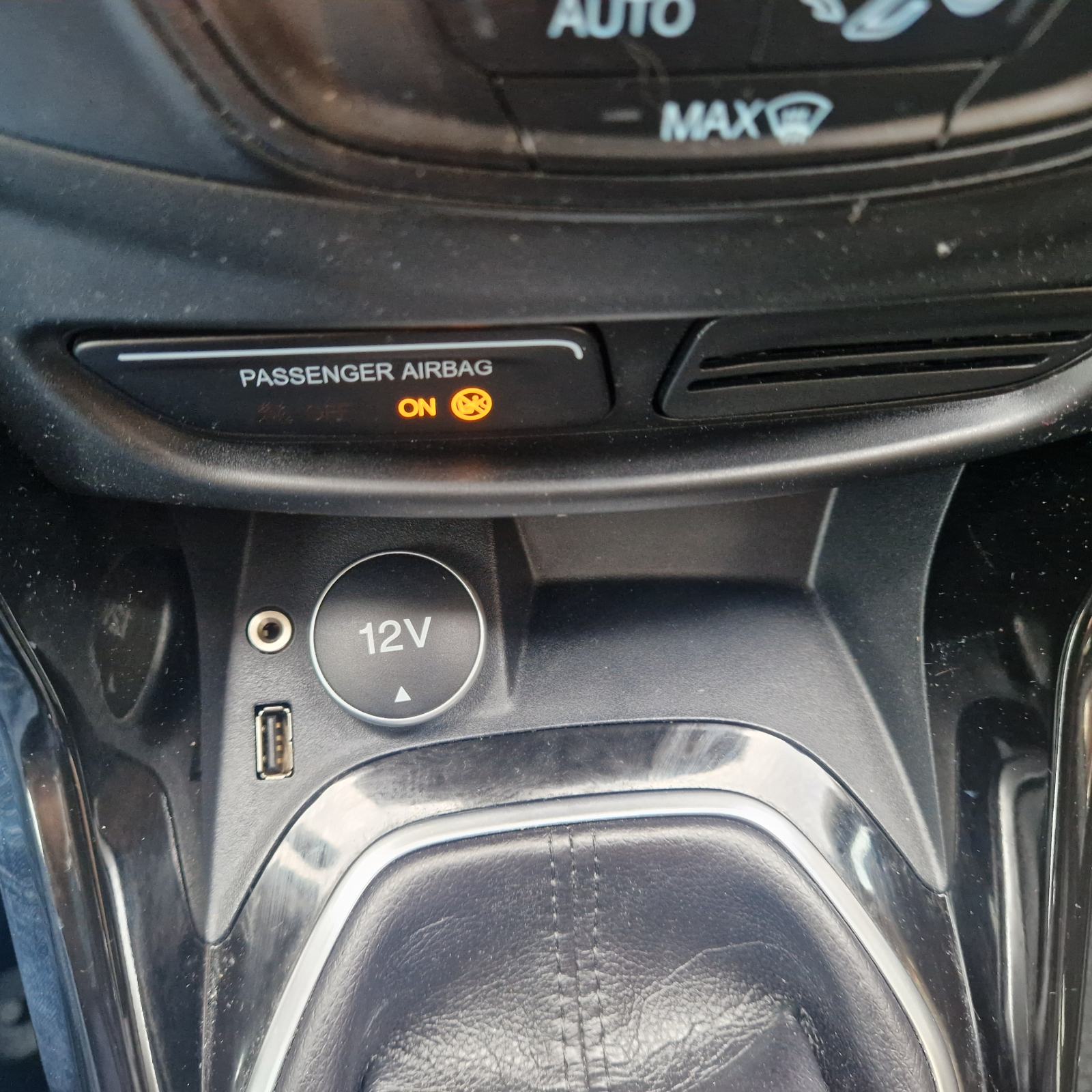 Ford B-Max 1,5 TDCI TITANIUM, NA IME KUPCA. KREDIT. KARTICE DO 36 RATA, fotografija 20