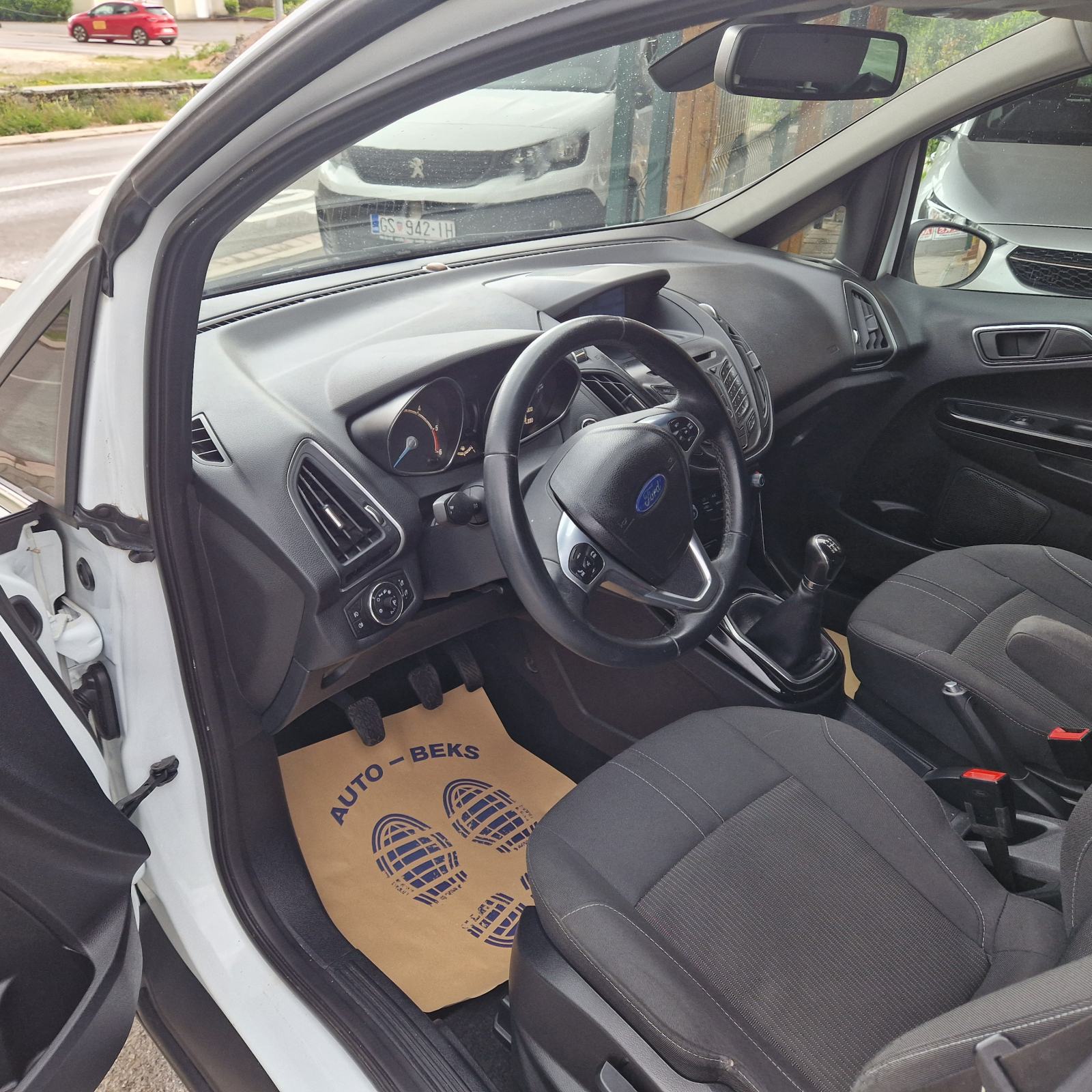 Ford B-Max 1,5 TDCI TITANIUM, NA IME KUPCA. KREDIT. KARTICE DO 36 RATA, fotografija 12