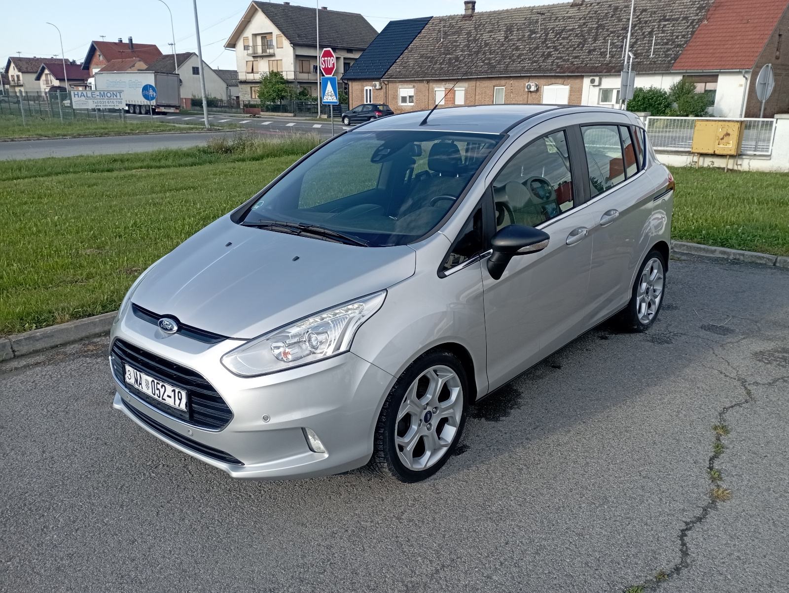 Ford B-Max 1,6 automatik Titanium oprema, fotografija 4