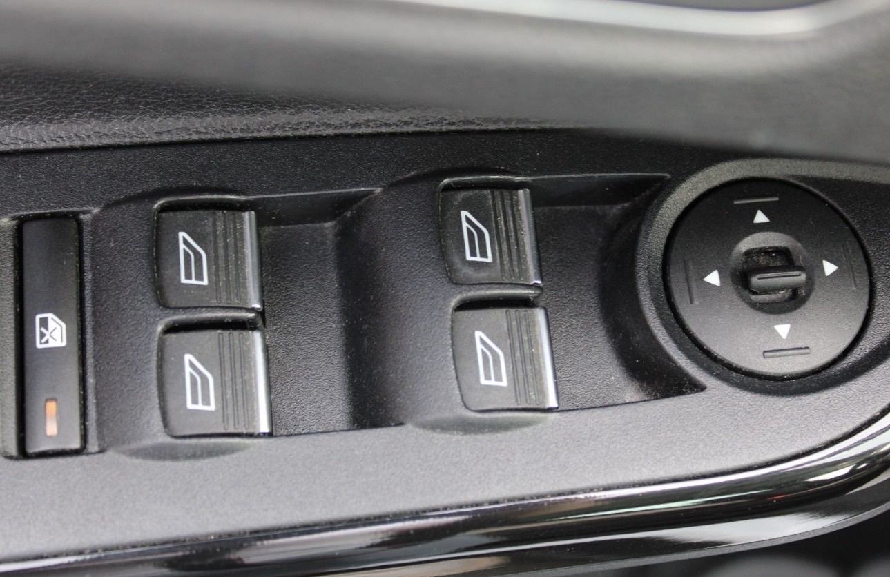 Ford B-Max Titanium 1.5 TDCi, 2017., 125.846 km – NJEMAČKI DOKUMENTI, fotografija 14