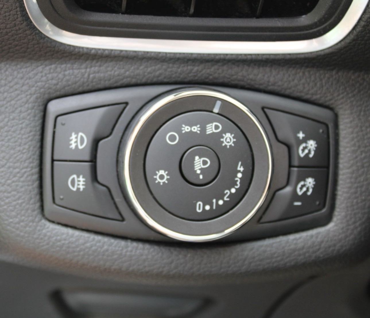 Ford B-Max Titanium 1.5 TDCi, 2017., 125.846 km – NJEMAČKI DOKUMENTI, fotografija 15