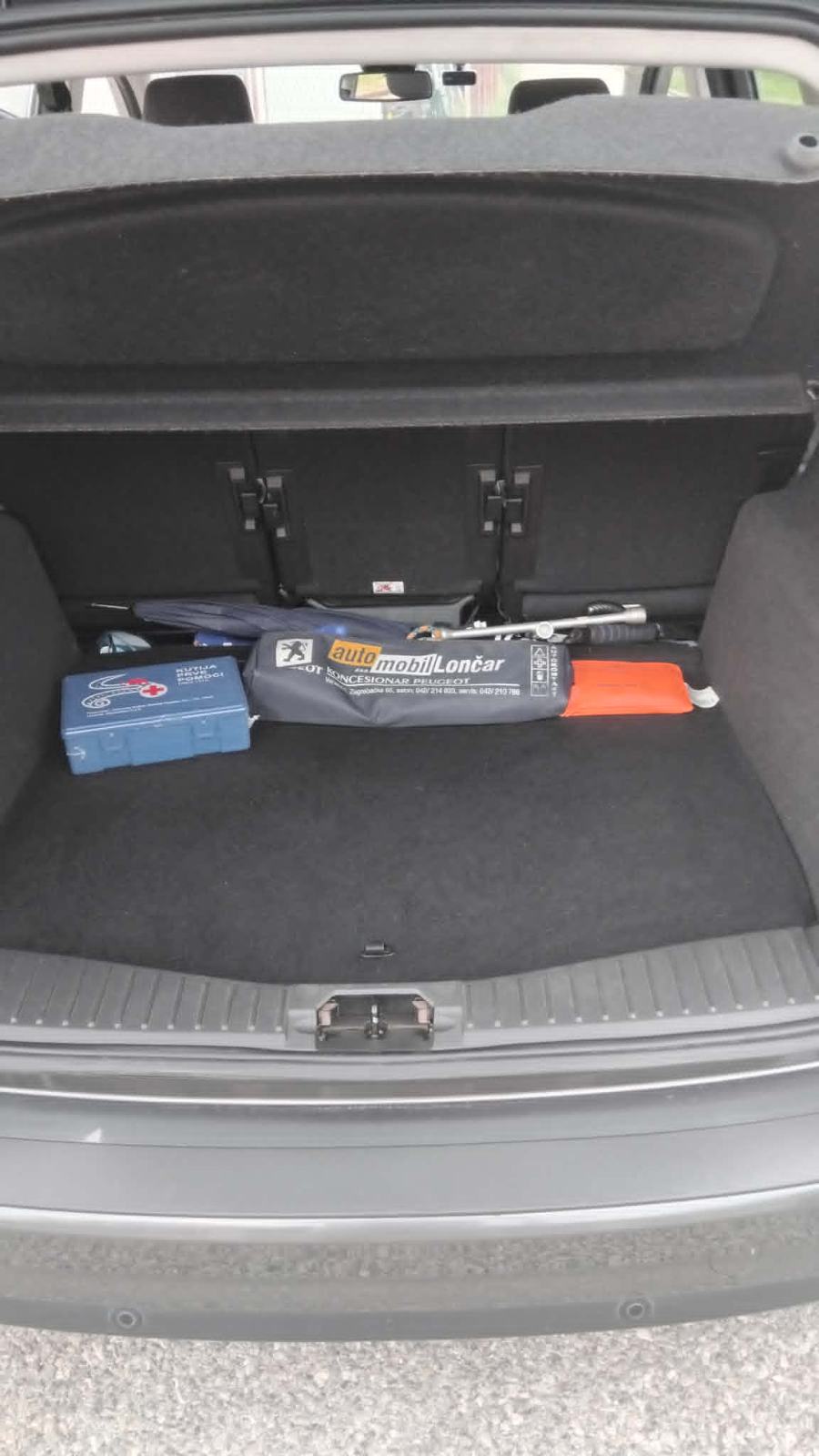 Ford C-Max 1,5 dizel 88 kw 120 ks 6000 eur nazvati 0993828393, fotografija 14