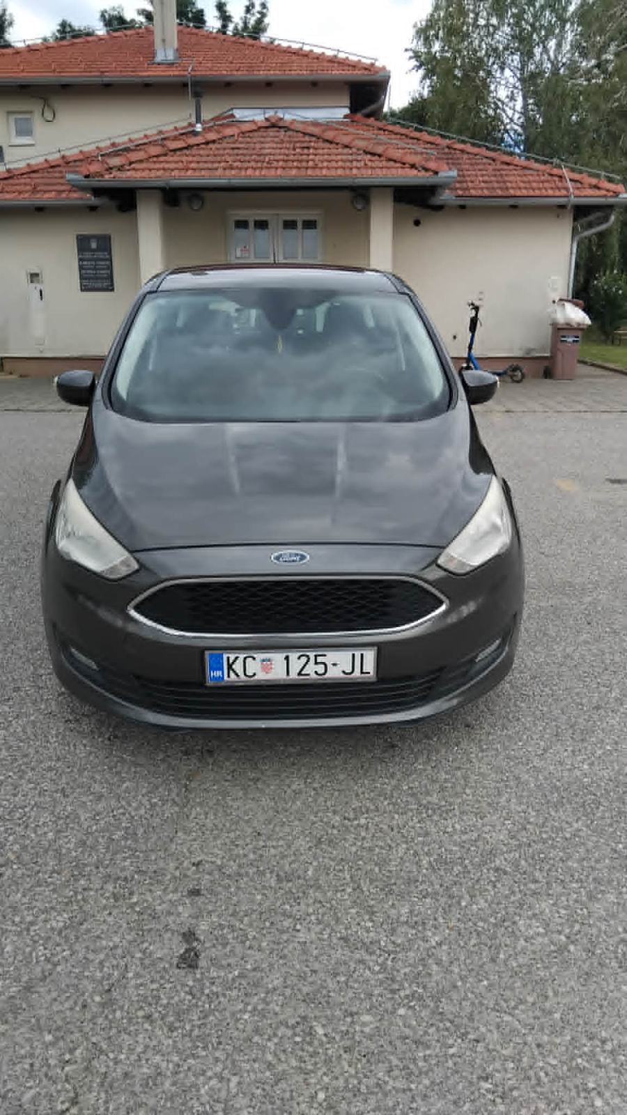 Ford C-Max 1,5 dizel 88 kw 120 ks 6000 eur nazvati 0993828393, fotografija 1