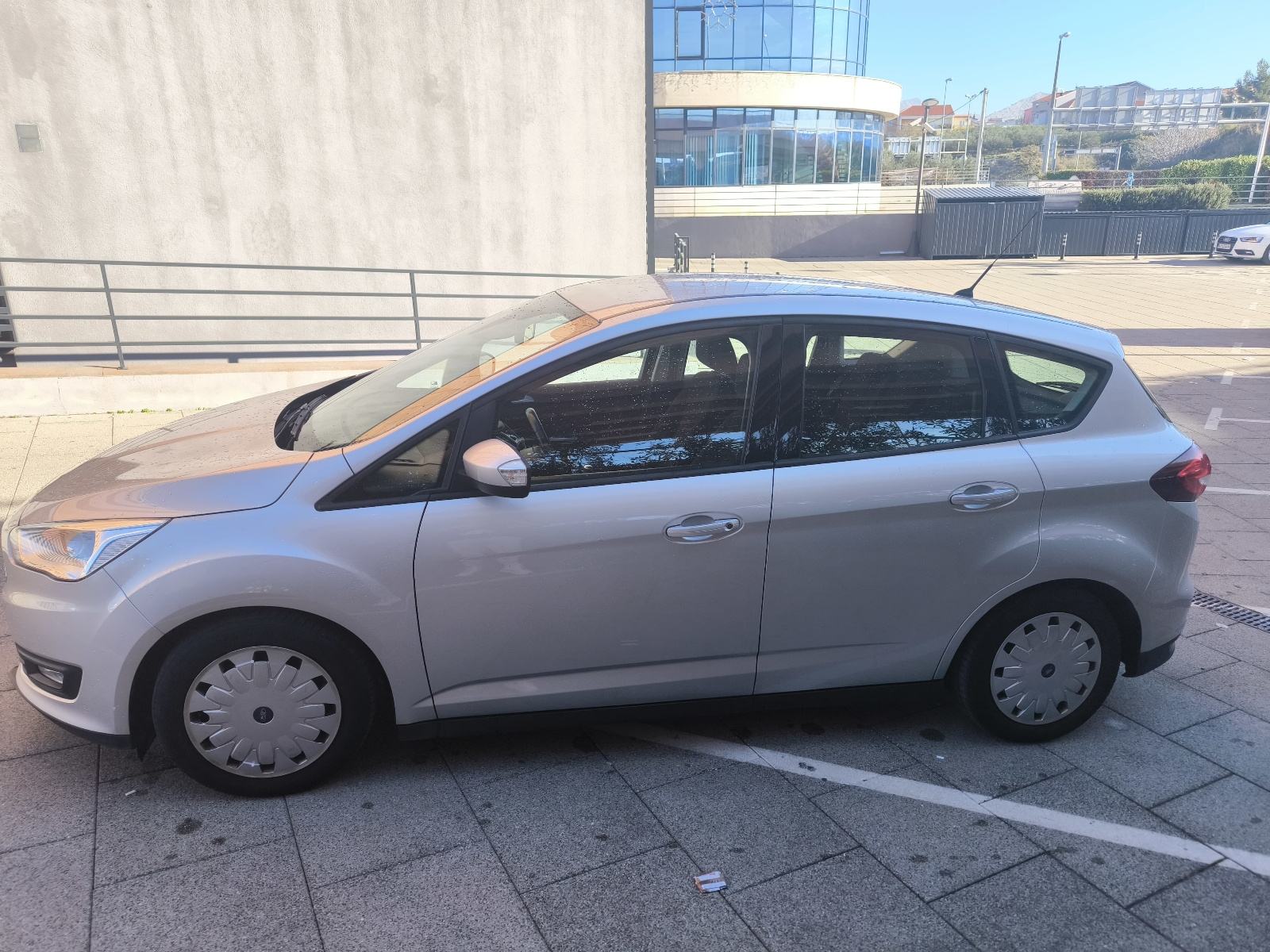 Ford C-Max 1,5 TDCi, fotografija 3