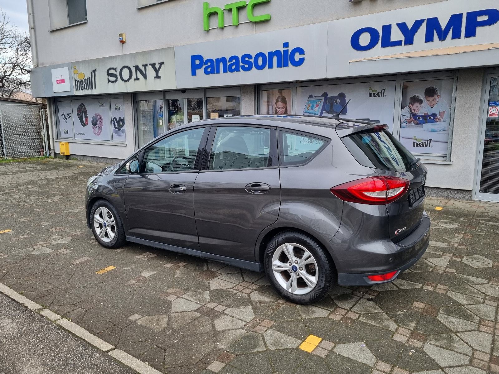 FORD C-MAX 1,5 TDCi-120 ks-AUTOMATIK-NAVIGACIJA-PARK SENZORI-NOVE GUME, fotografija 9