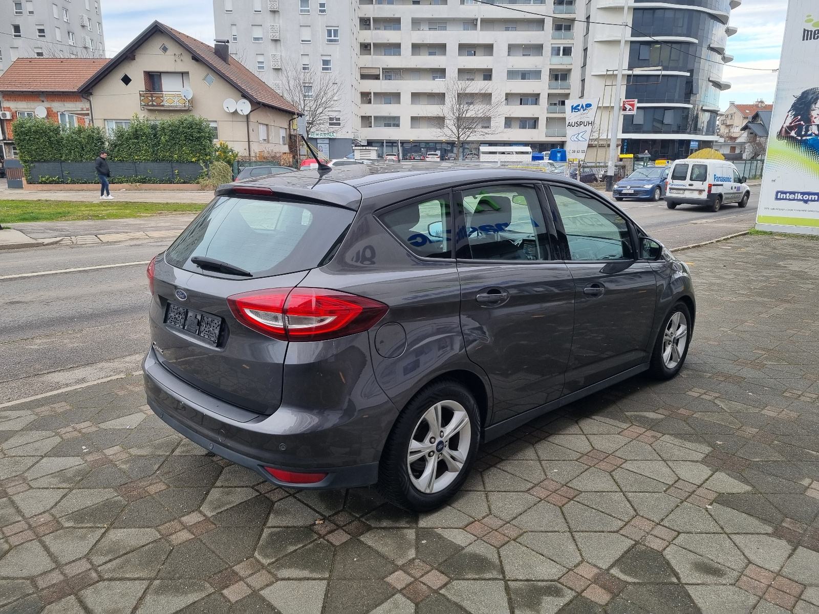 FORD C-MAX 1,5 TDCi-120 ks-AUTOMATIK-NAVIGACIJA-PARK SENZORI-NOVE GUME, fotografija 6