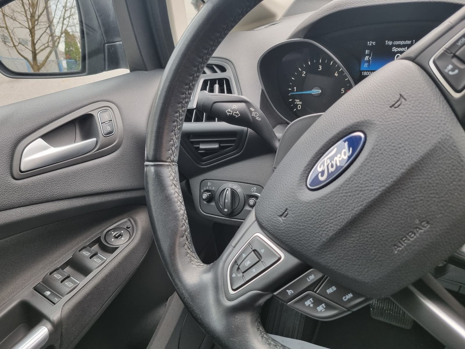 FORD C-MAX 1,5 TDCi-120 ks-AUTOMATIK-NAVIGACIJA-PARK SENZORI-NOVE GUME, fotografija 16