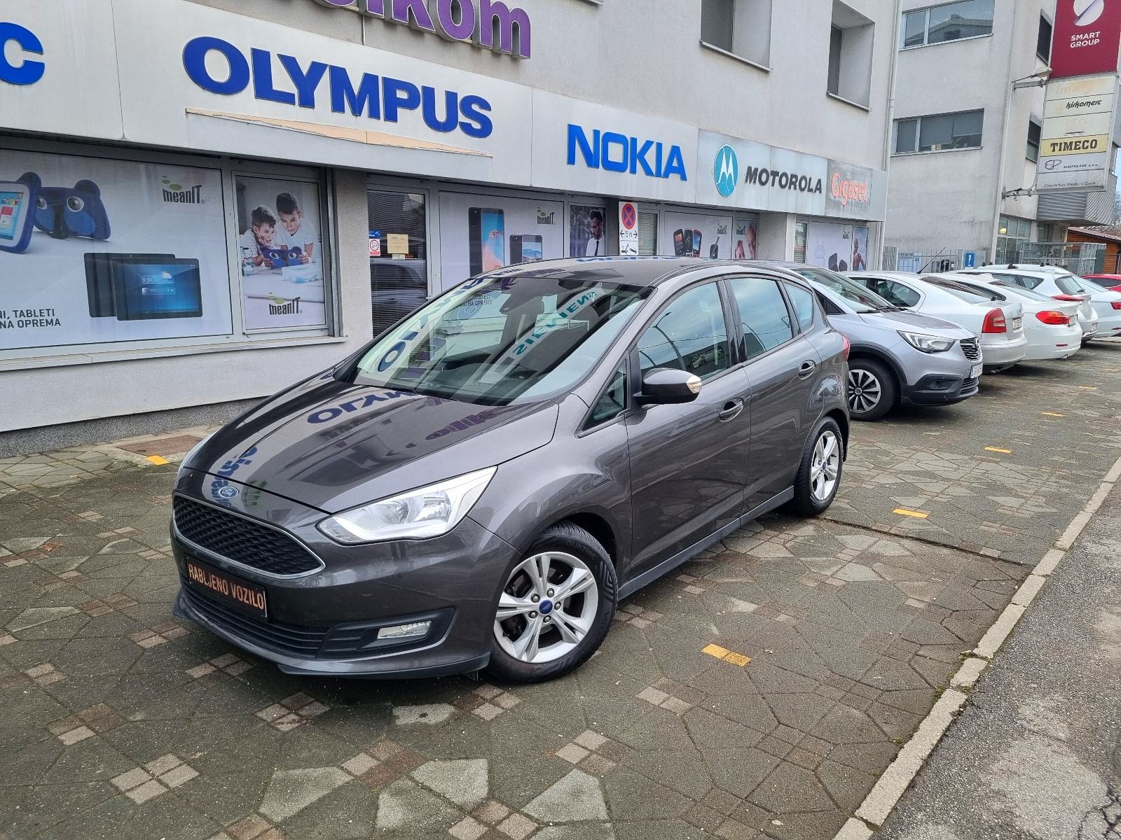 FORD C-MAX 1,5 TDCi-120 ks-AUTOMATIK-NAVIGACIJA-PARK SENZORI-NOVE GUME, fotografija 1