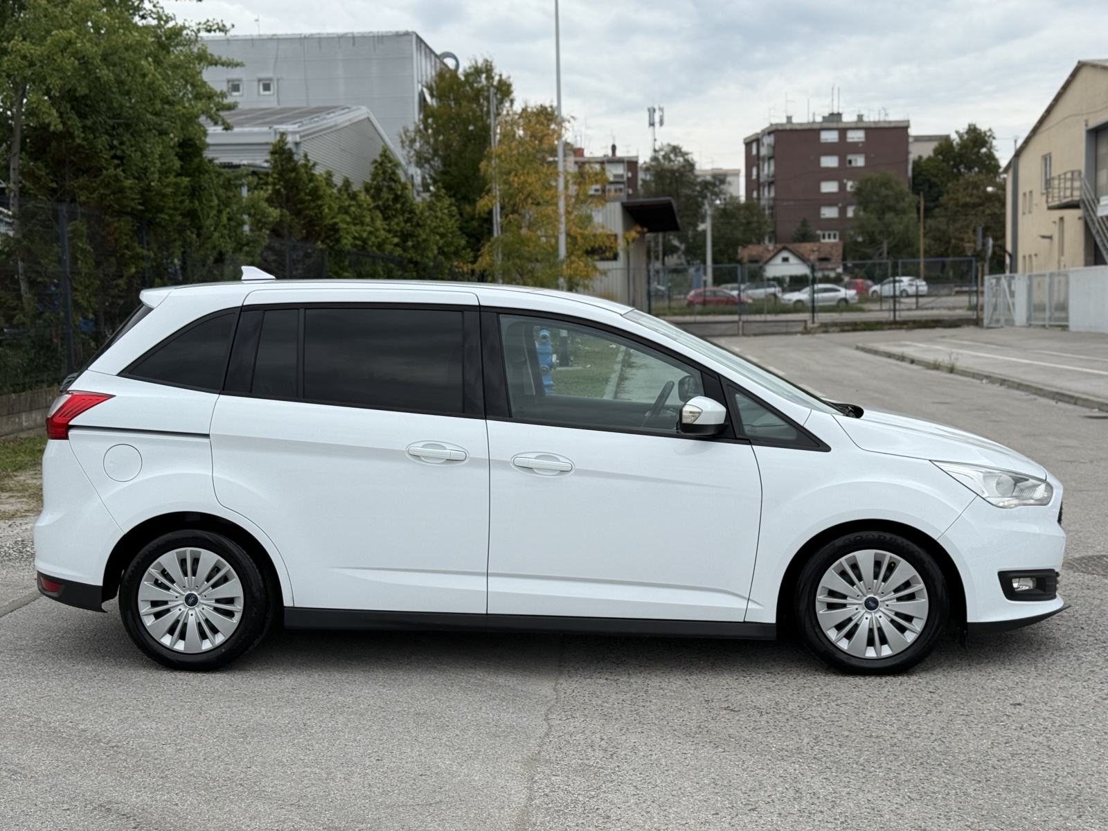 *Ford C-Max 1,5 TDCi*AUTOMATIK*EURO 6*2017 GODINA*NAVIGACIJA*REG 7/27*, fotografija 4