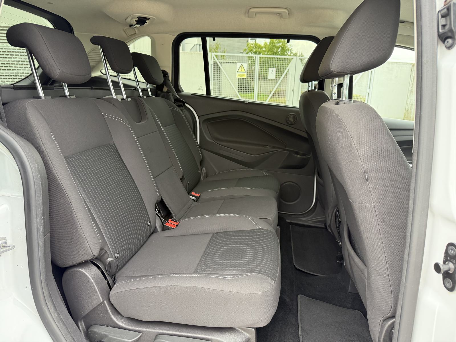 *Ford C-Max 1,5 TDCi*AUTOMATIK*EURO 6*2017 GODINA*NAVIGACIJA*REG 7/27*, fotografija 16