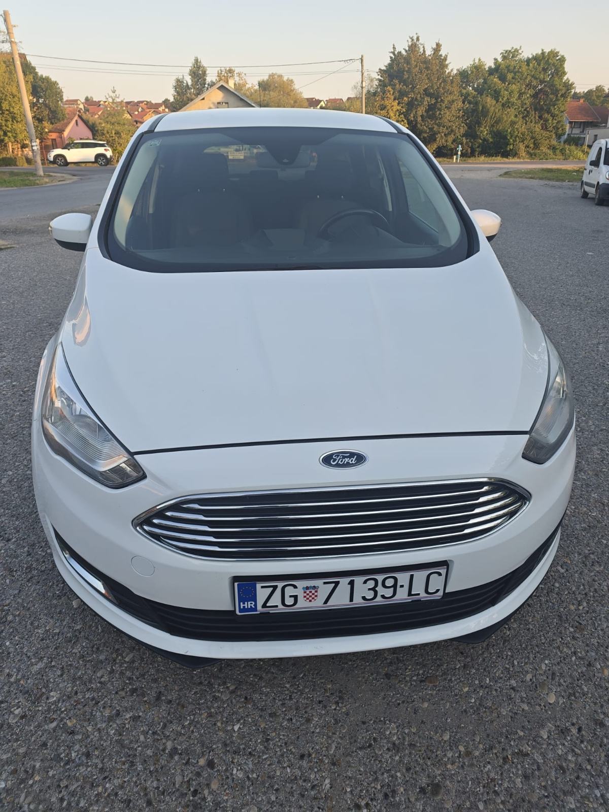 FORD C-MAX 1,5 TDCi 88KW TITANIUM REGITRIRAN GOD. DANA TOP STANJE 7990, fotografija 3