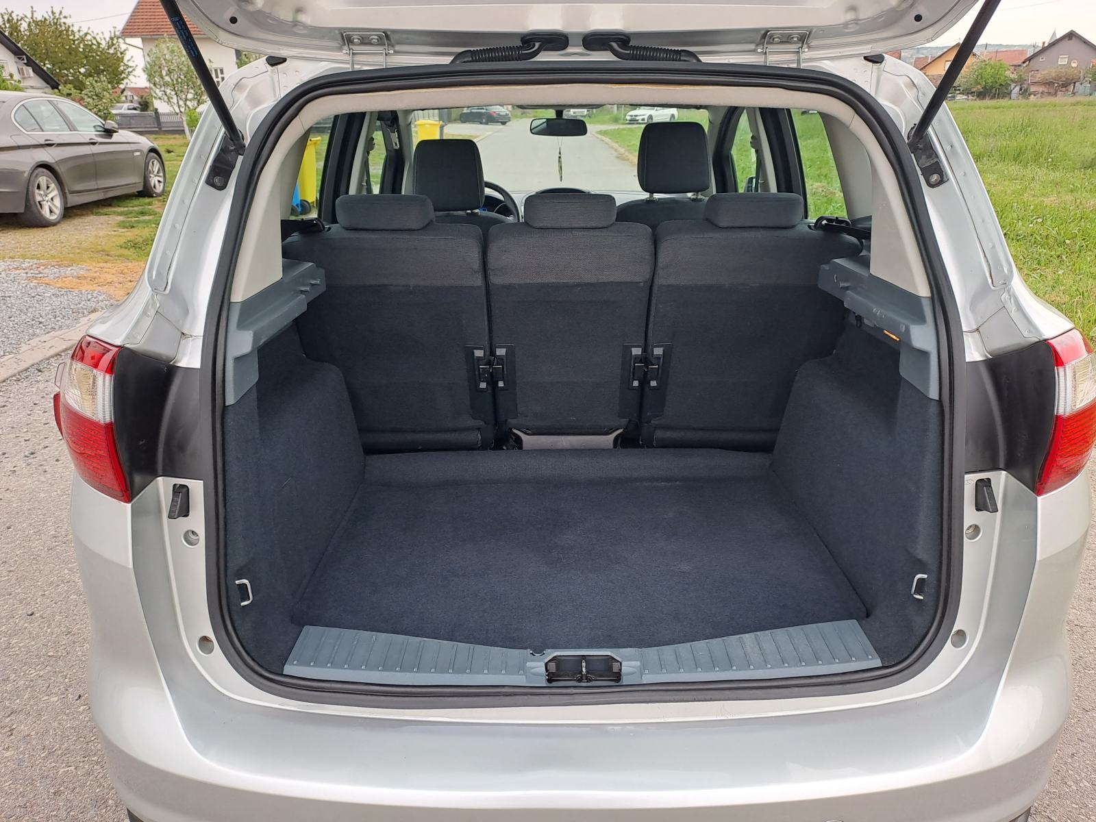 Ford C-Max 1.6 TDCI-2012gd.md.-MEDIA-climatronic,6brzina,tempomKARTICE, fotografija 8