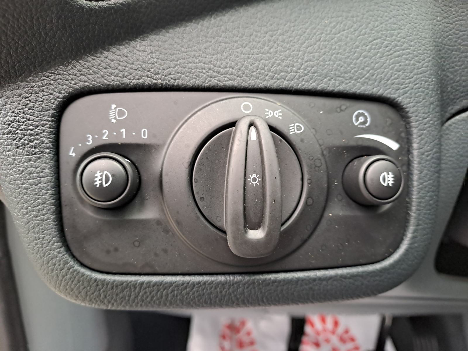 Ford C-Max 1.6 TDCI-2012gd.md.-MEDIA-climatronic,6brzina,tempomKARTICE, fotografija 17