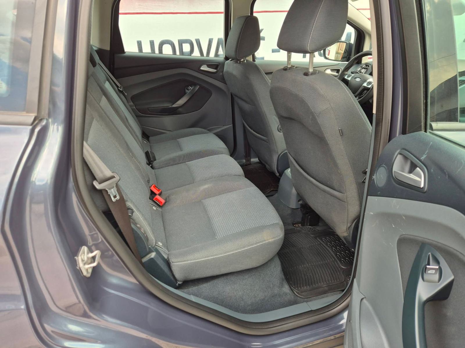 Ford C-Max 1.6 Tdci,odličan,reg.2/2027,servisiran, fotografija 16