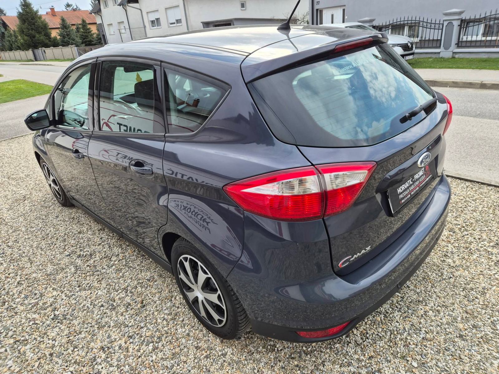 Ford C-Max 1.6 Tdci,odličan,reg.2/2027,servisiran, fotografija 8