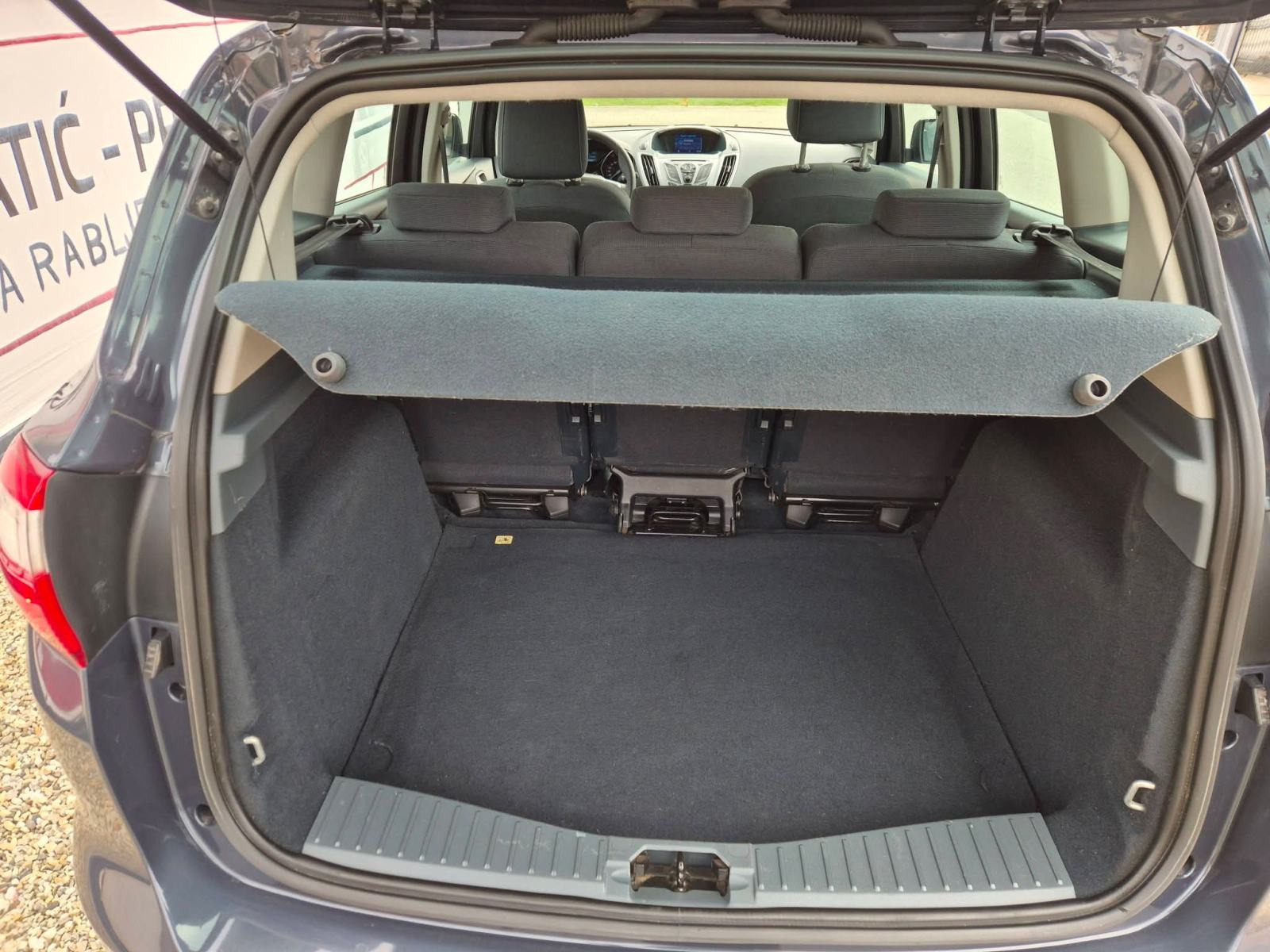 Ford C-Max 1.6 Tdci,odličan,reg.2/2027,servisiran, fotografija 20