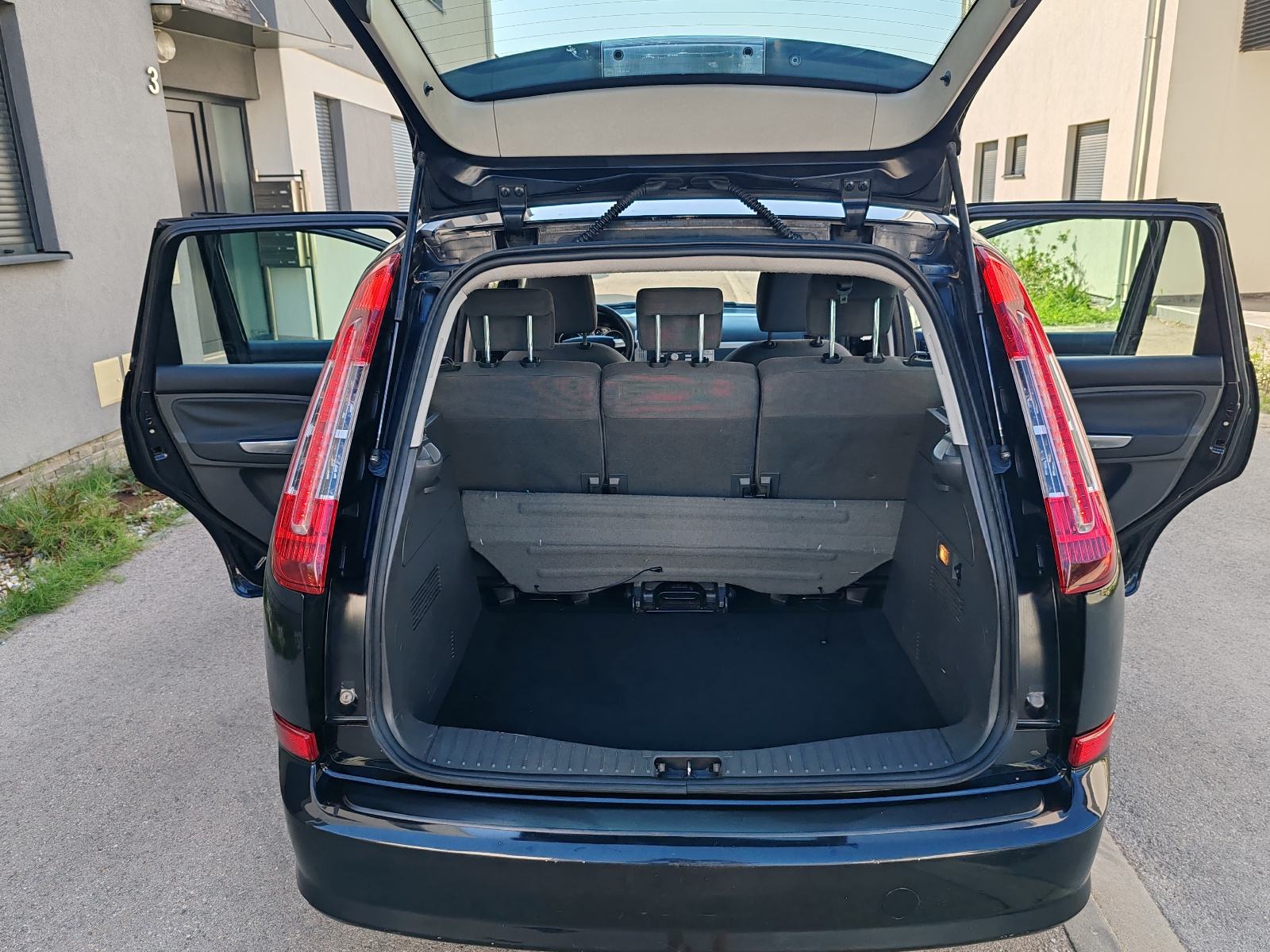 Ford C-Max 1.6 tdci, fotografija 9