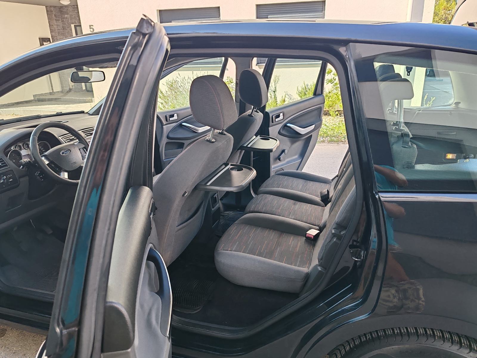 Ford C-Max 1.6 tdci, fotografija 10