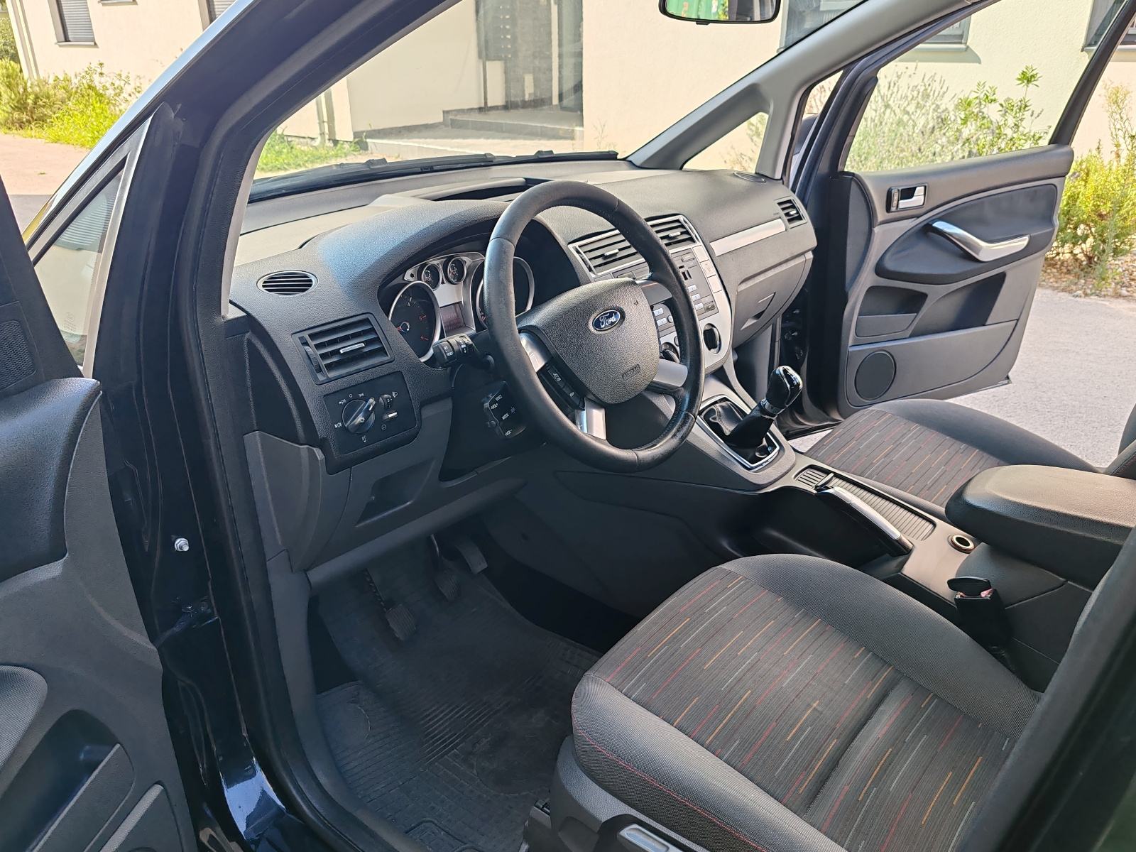 Ford C-Max 1.6 tdci, fotografija 12