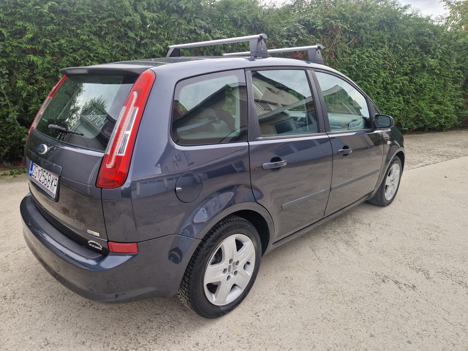 Ford C-Max 1.6 tdci vožen i servisiran u CH kartice do 36 mj REG 1/27, fotografija 6