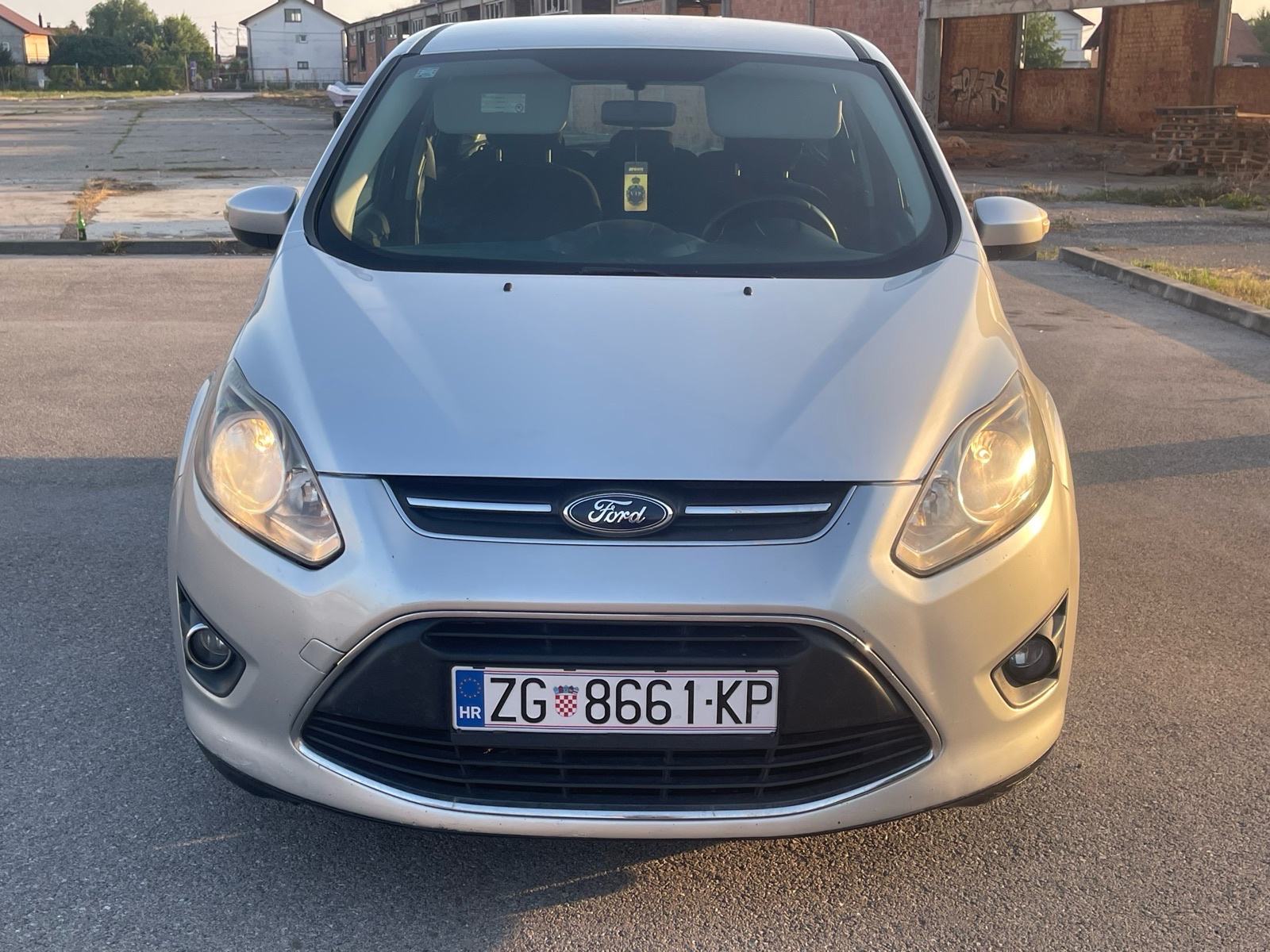Ford C-Max 1.6tdci reg 7/2027, pogled izvana - slika 5