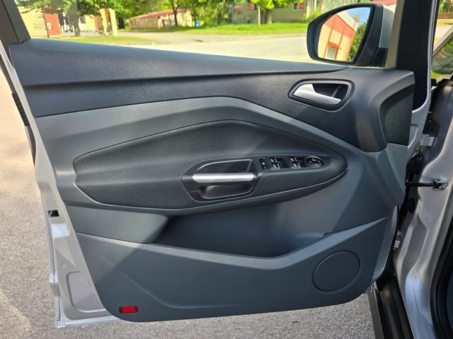 FORD C-MAX 1.6TDCi TITANIUM-NAVI-TEMPO-VELIKI+MALI SERVIS-1VL-POTVR Km, fotografija 15