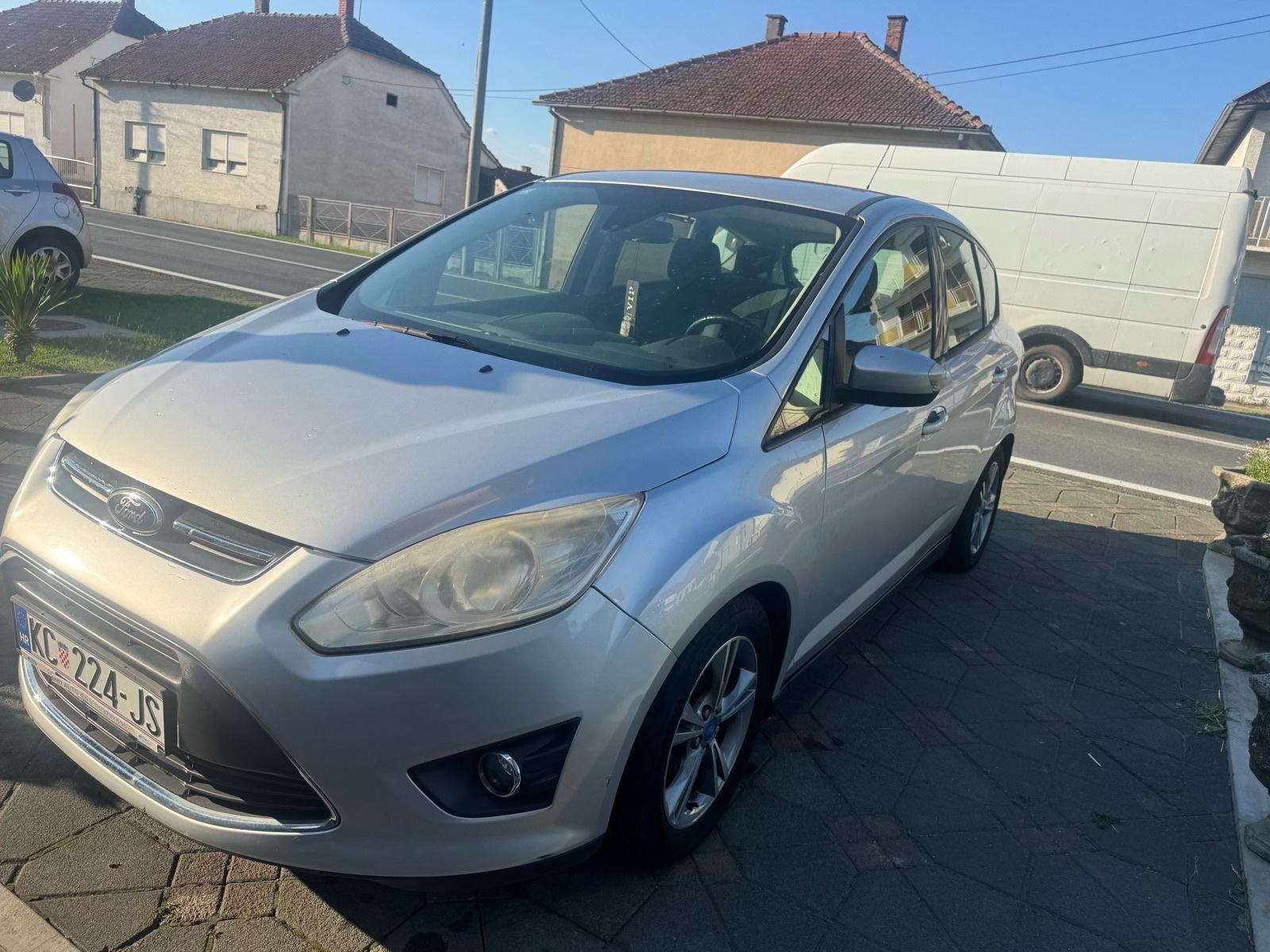 Ford C-Max 1000i KUPLJE NOV HR ISPIS KM PRVI VLASNIK, fotografija 6