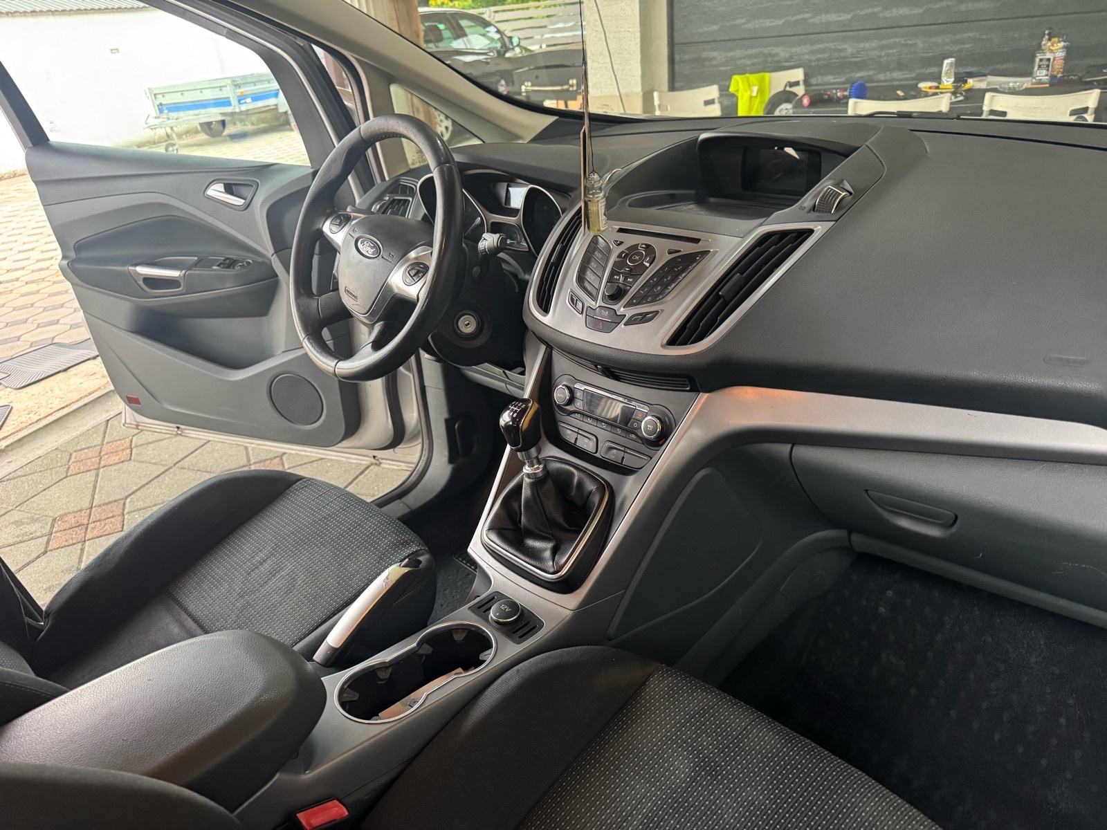 Ford C-Max 1000i KUPLJE NOV HR ISPIS KM PRVI VLASNIK, fotografija 11
