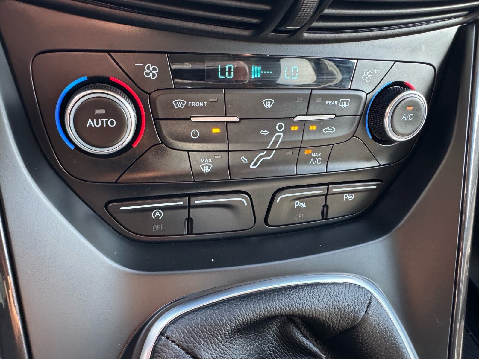 Ford C-Max 2,0 TDCi titanium 110 kw / veliki servis upravo!!, fotografija 13
