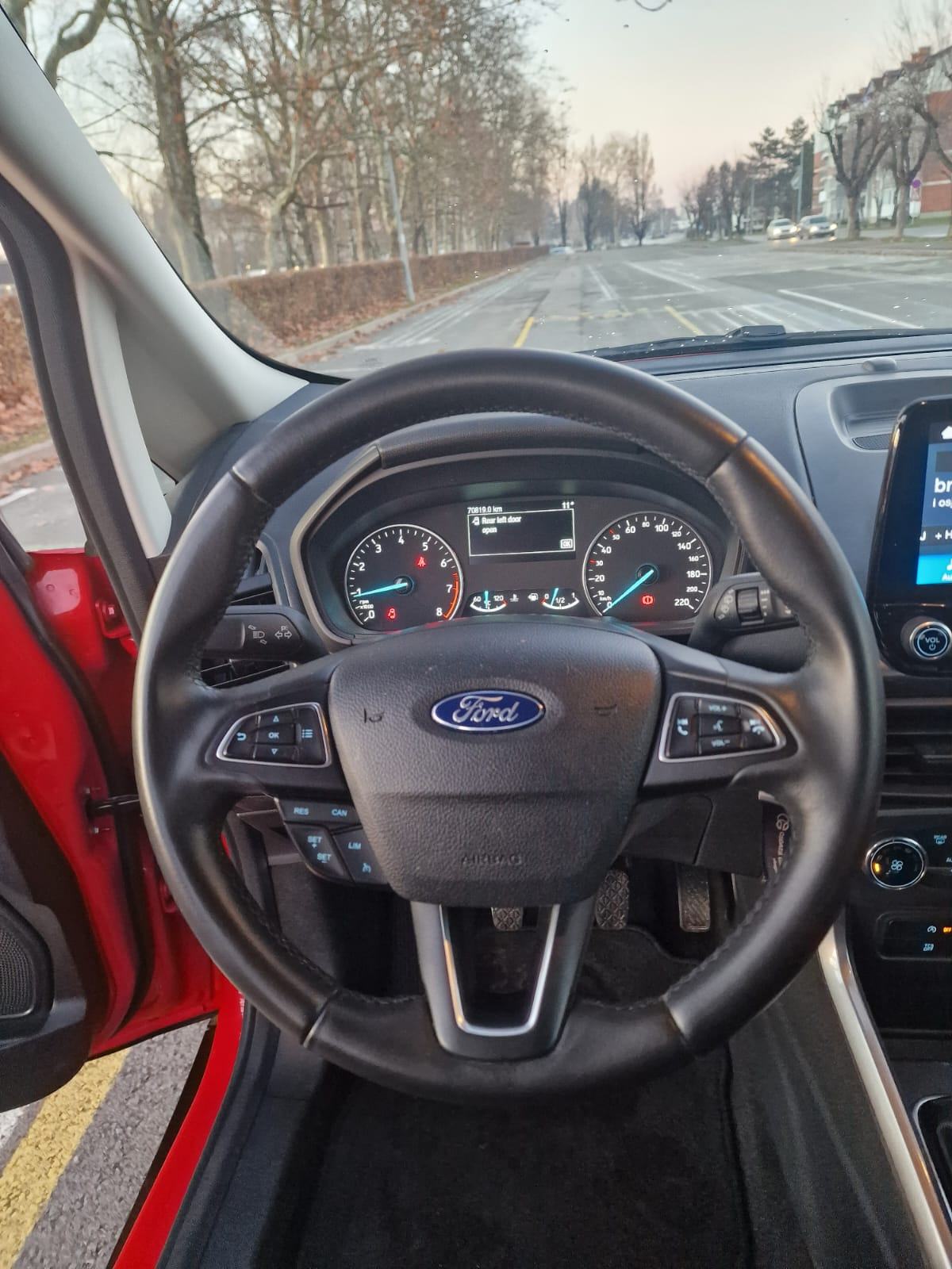 Ford Ecosport 1,0 EcoBoost125 ks,servisna,odlično stanje,veliki servis, fotografija 14
