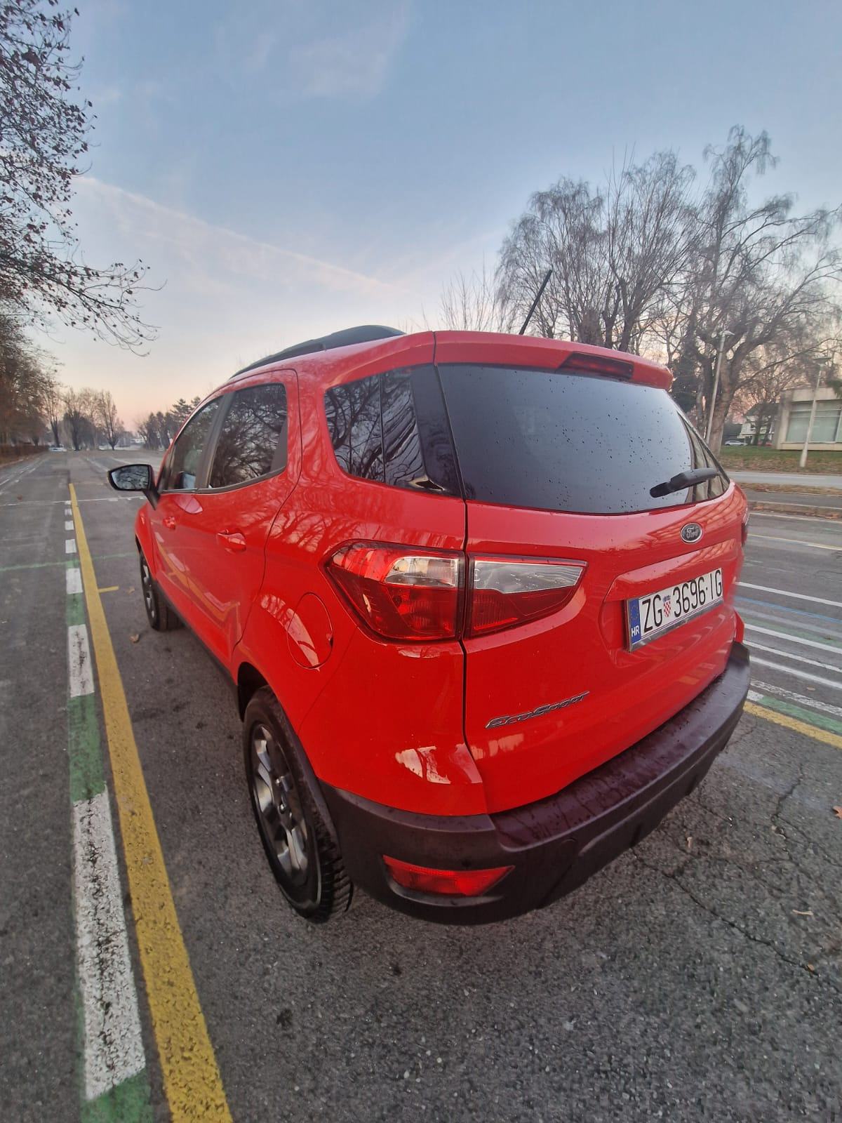 Ford Ecosport 1,0 EcoBoost125 ks,servisna,odlično stanje,veliki servis, fotografija 9