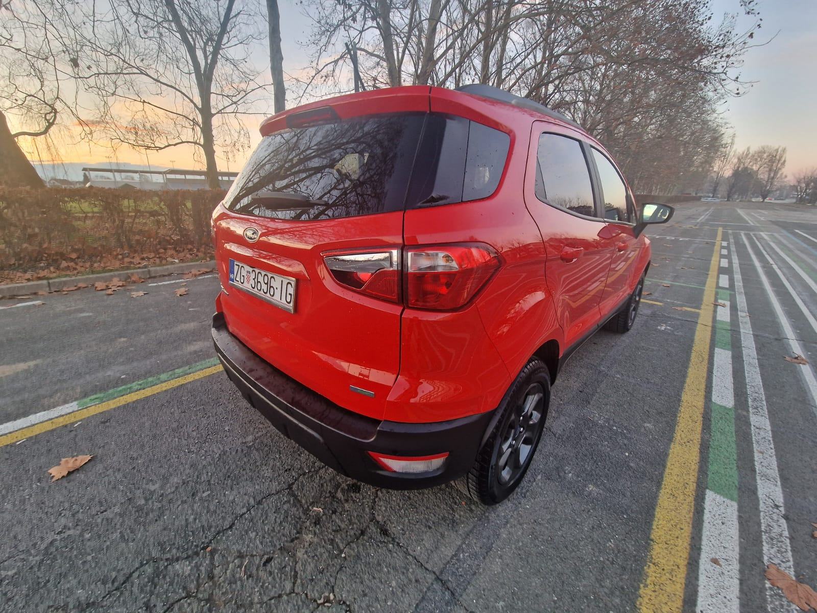 Ford Ecosport 1,0 EcoBoost125 ks,servisna,odlično stanje,veliki servis, fotografija 7