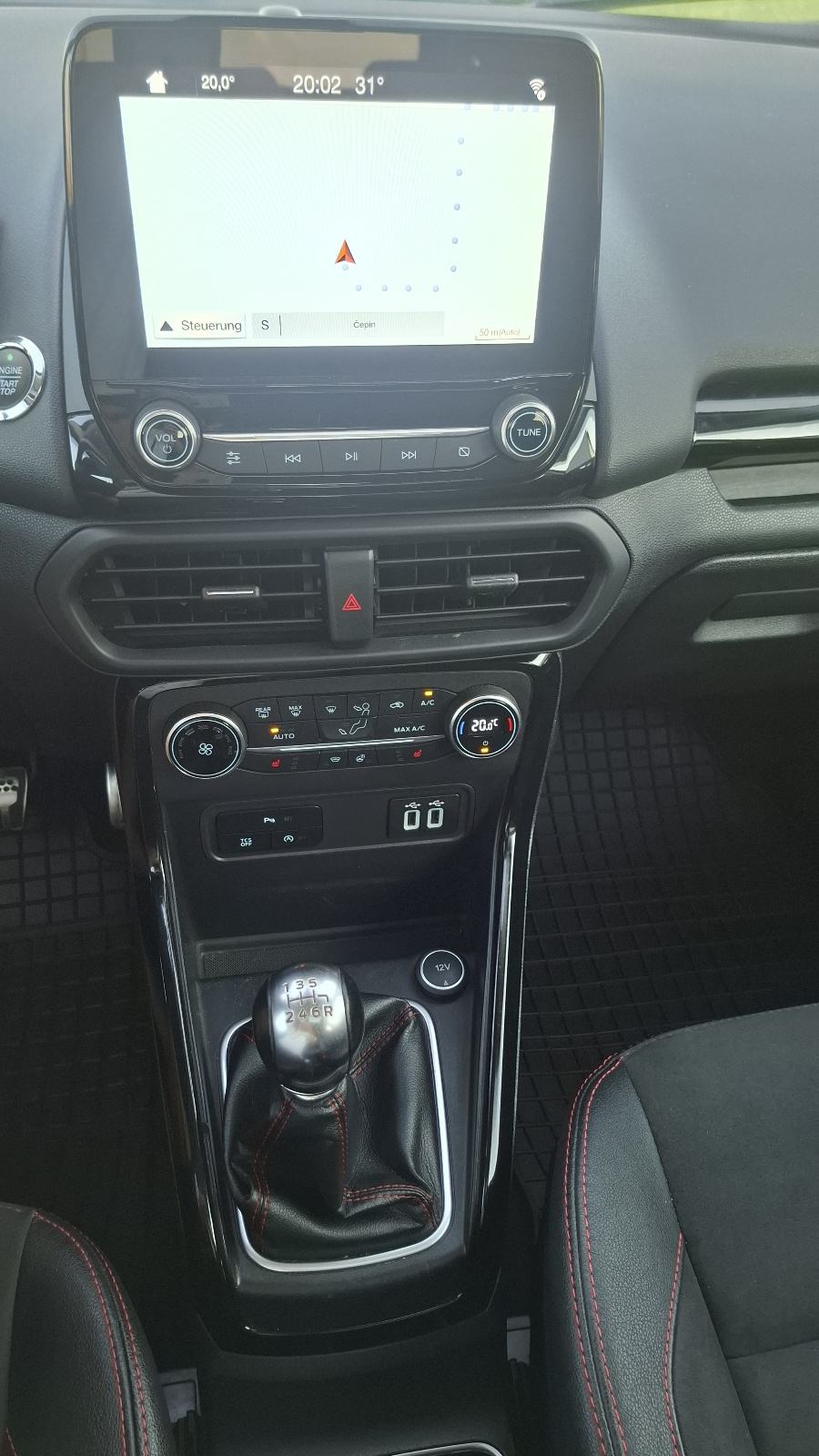 Ford Ecosport 1,0 GTDi ST - LINE NAVI, KAMERA, PANORAMA, ALU, fotografija 15