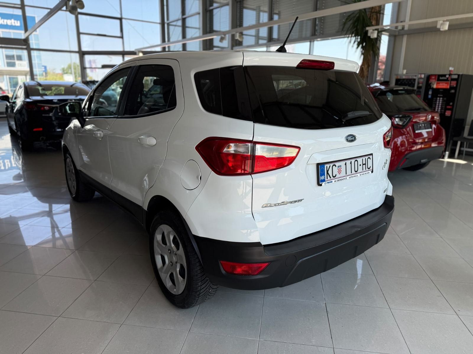 Ford Ecosport 1,0 NIJE UVOZ HR AUTO SERVISNA REG.01/2027, fotografija 5