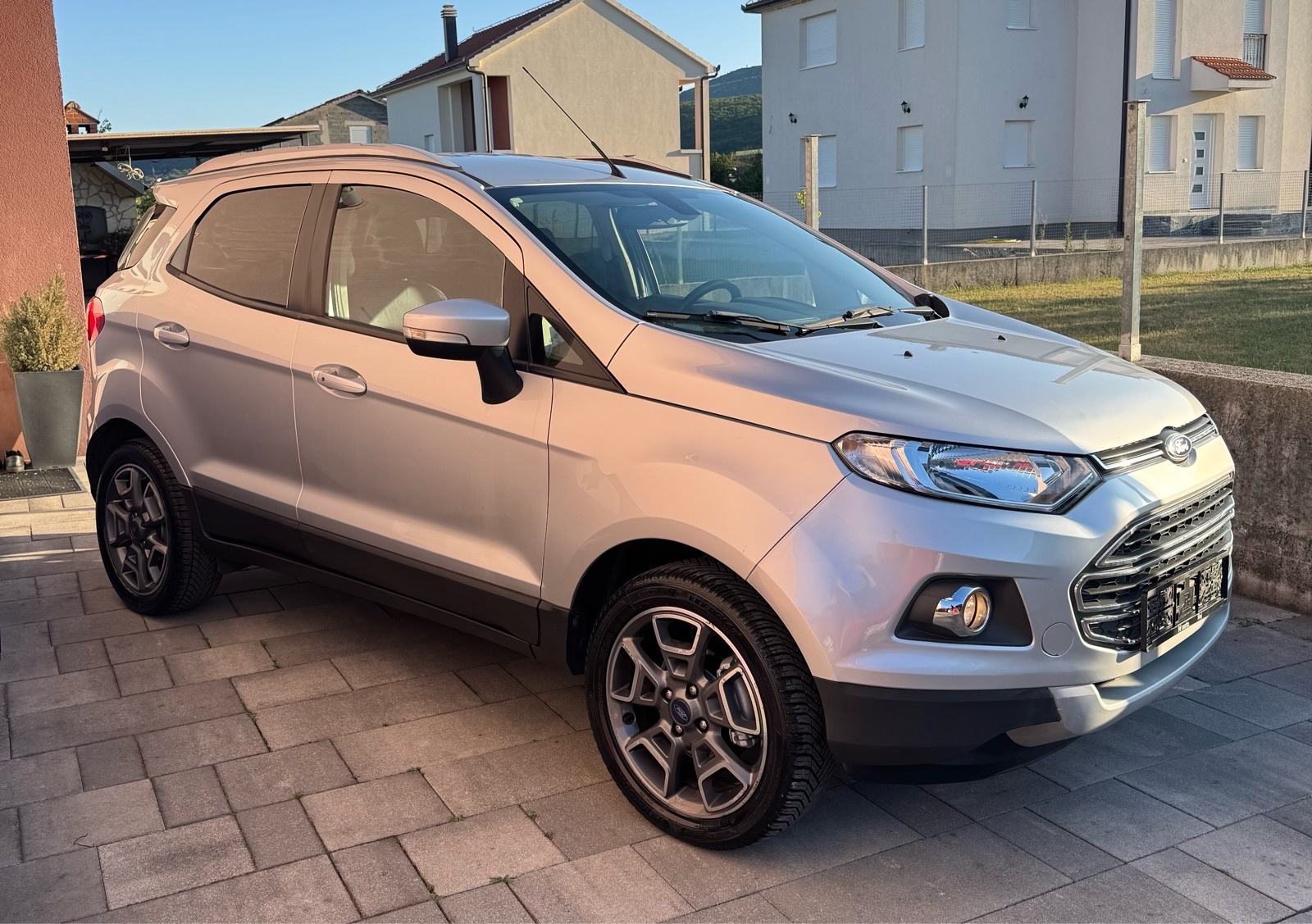 Ford Ecosport 1,5 TDCi — 2016 — Titanium — Alu Felge —, fotografija 2