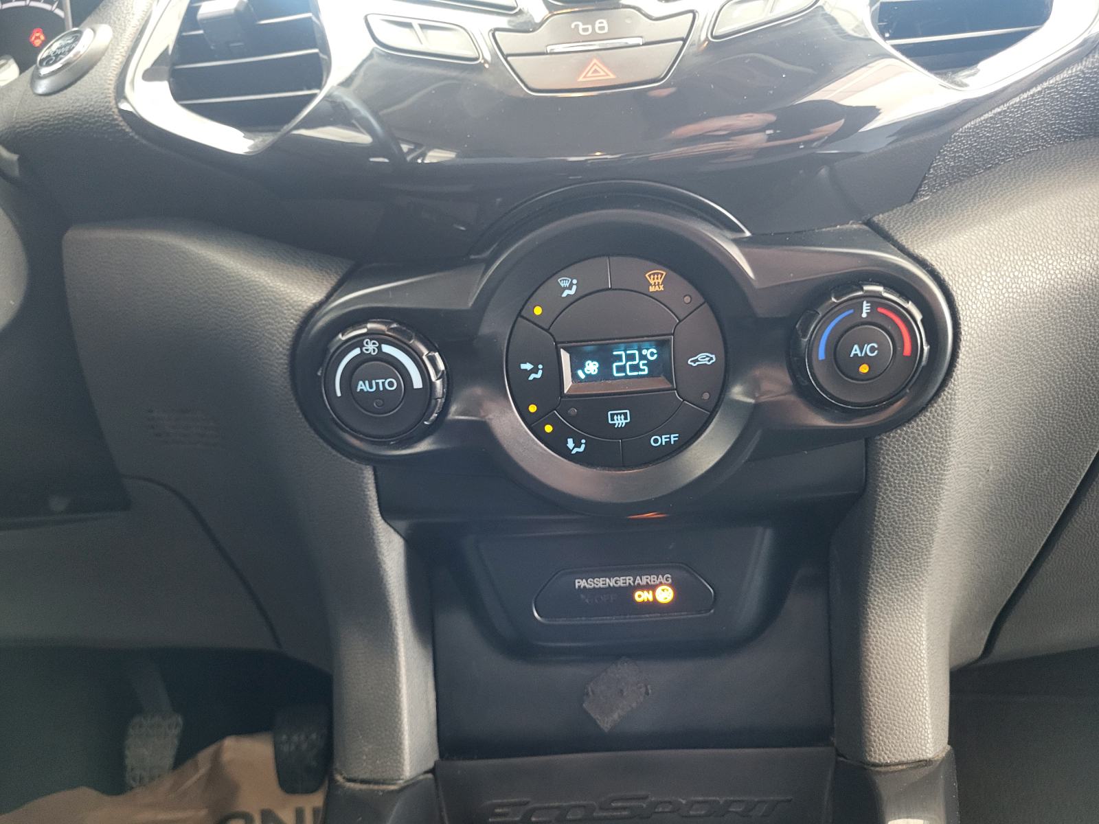 FORD ECOSPORT 1.5 TDCI AUT.KLIMA TEMPOMAT EUROKUKA ALU REG 03/2027, fotografija 12