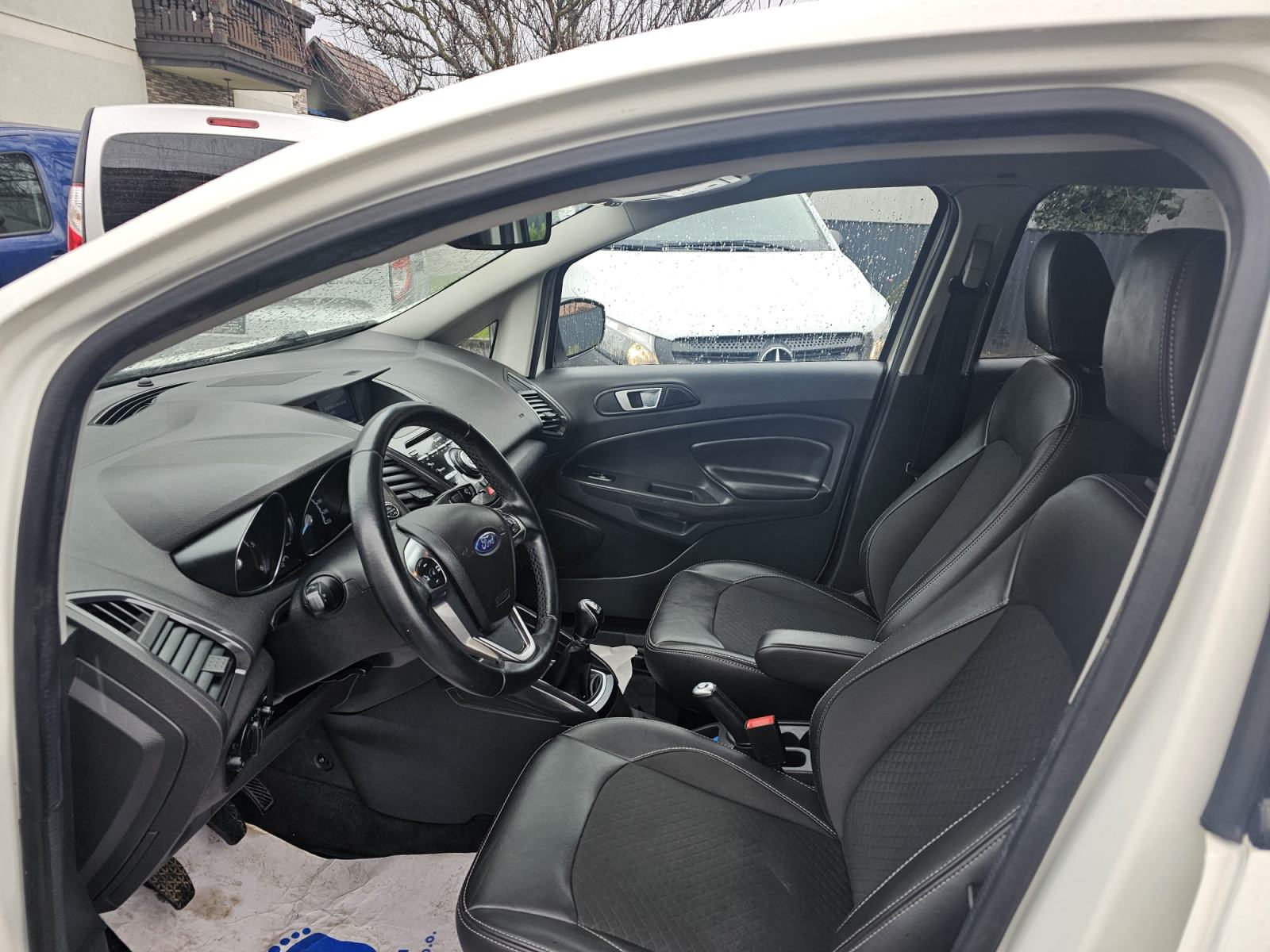 Ford Ecosport 1,5 TDCi ECOSPORT TOP STANE AKCIJA 9500, fotografija 8