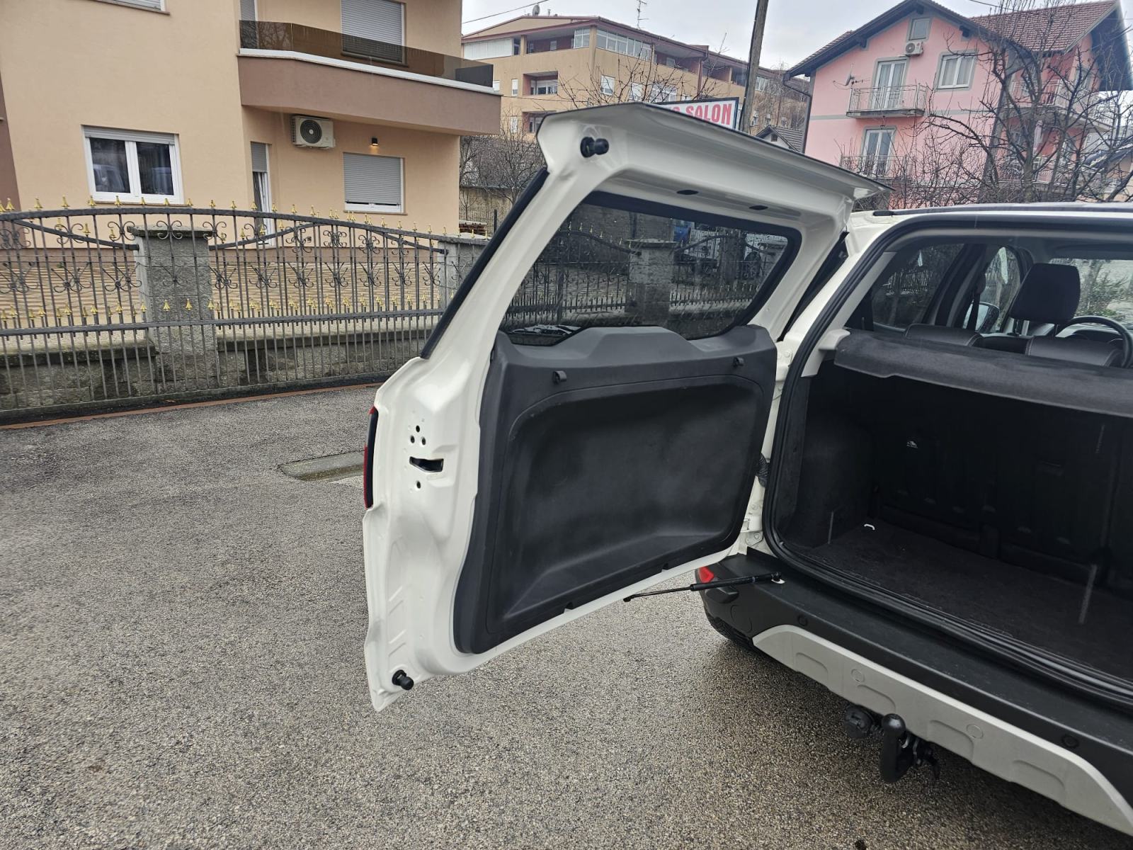 Ford Ecosport 1,5 TDCi ECOSPORT TOP STANE AKCIJA 9500, fotografija 10