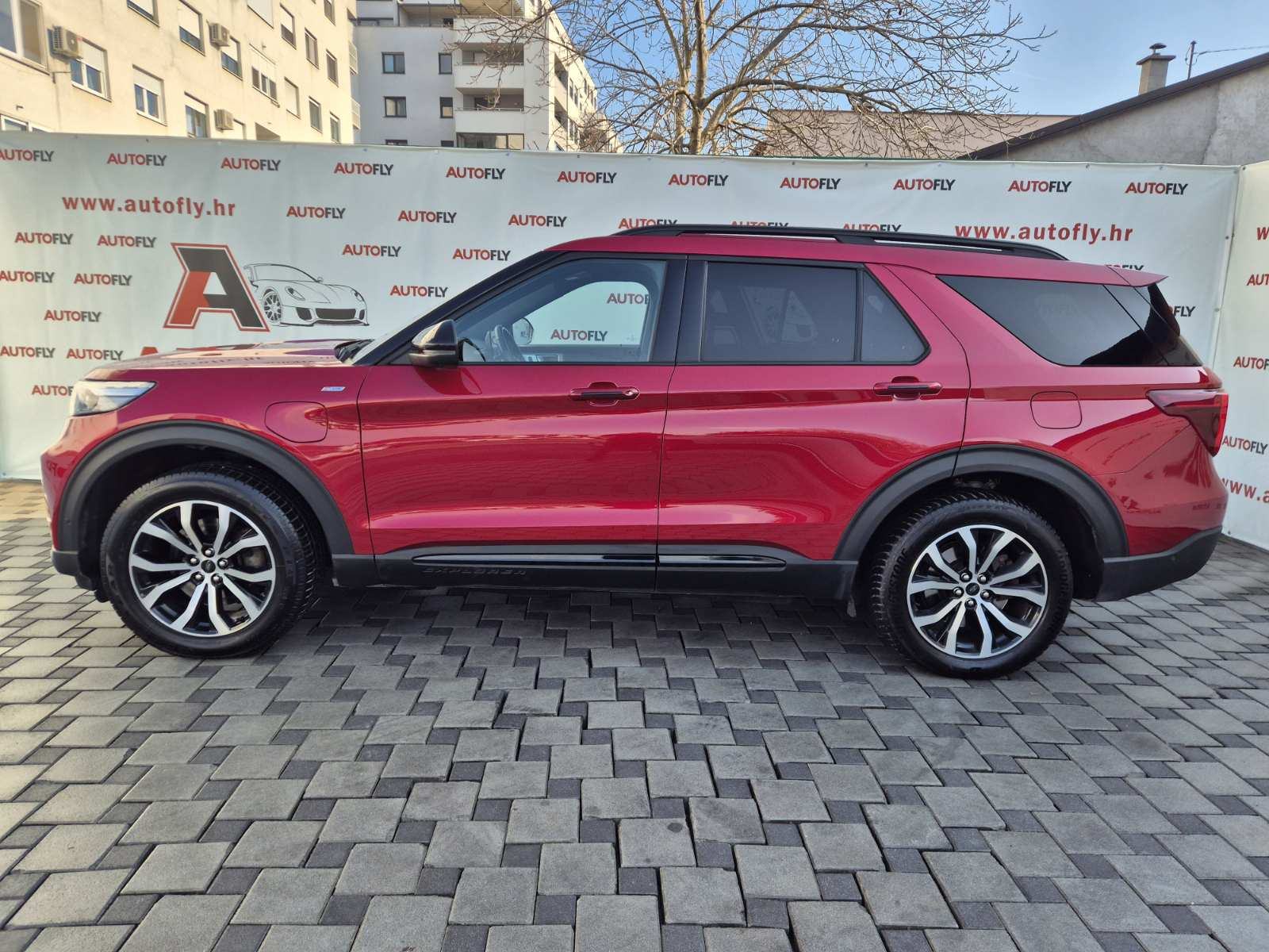 Ford Explorer 3.0 EcoBoost AWD ST-line, HR auto, 7 sjedala, B&W, PDV, fotografija 4