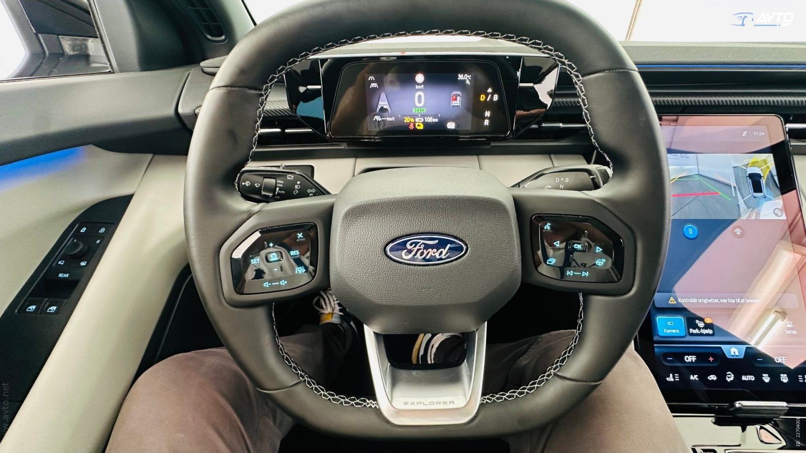 Ford Explorer 82kWh 286HP Premium.KAMERA.LED.NAVI.KOŽA.ACC. PANORAMA, fotografija 17