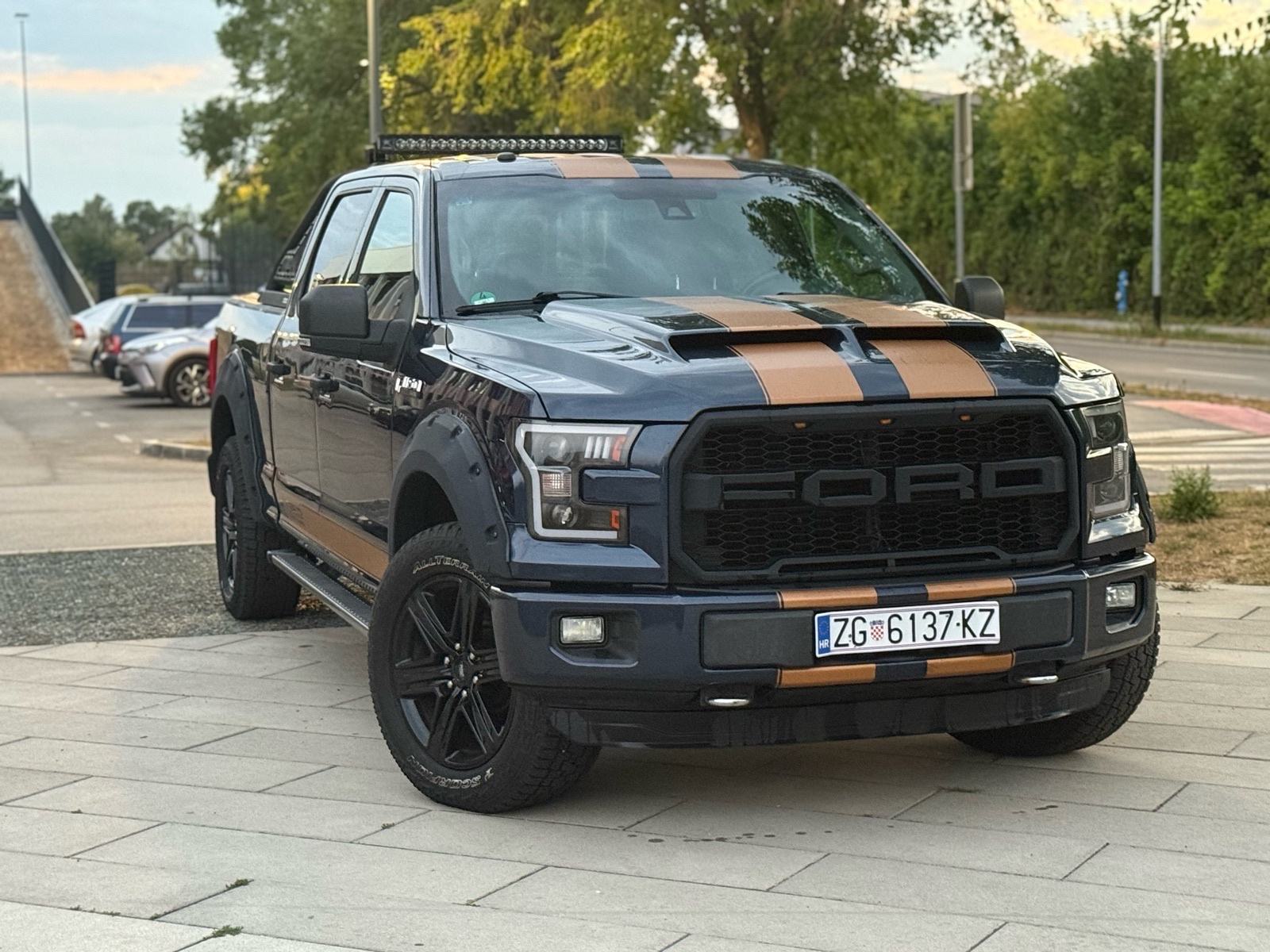 Ford F 5.0 v8 automatik, pogled izvana - slika 2