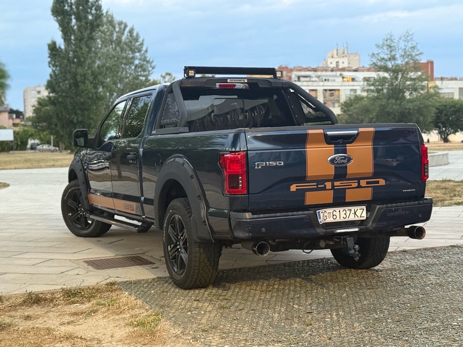 Ford F 5.0 v8 automatik, pogled izvana - slika 3