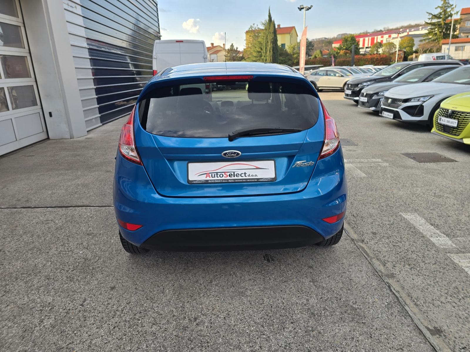 Ford Fiesta 1,0 - 2014 - 140000km - SERVISNA - GARANCIJA - REG 1 GOD!, fotografija 7