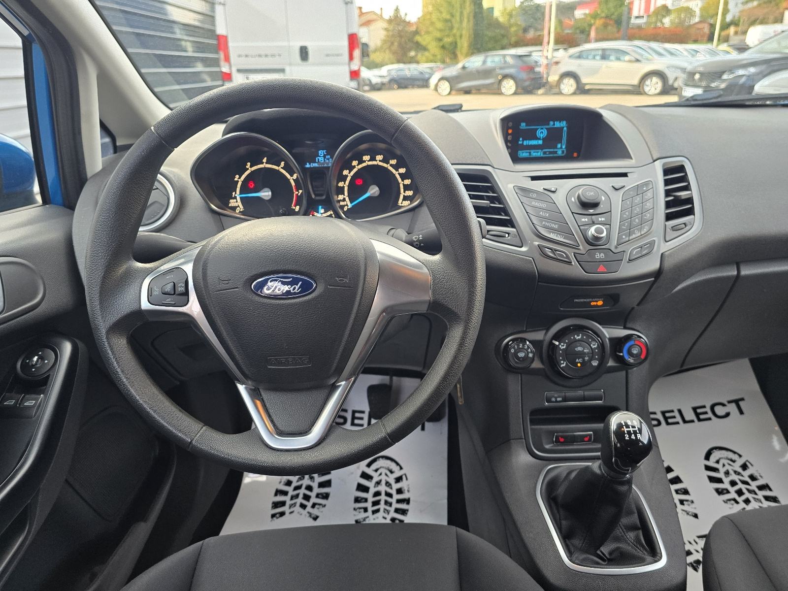 Ford Fiesta 1,0 - 2014 - 140000km - SERVISNA - GARANCIJA - REG 1 GOD!, fotografija 10