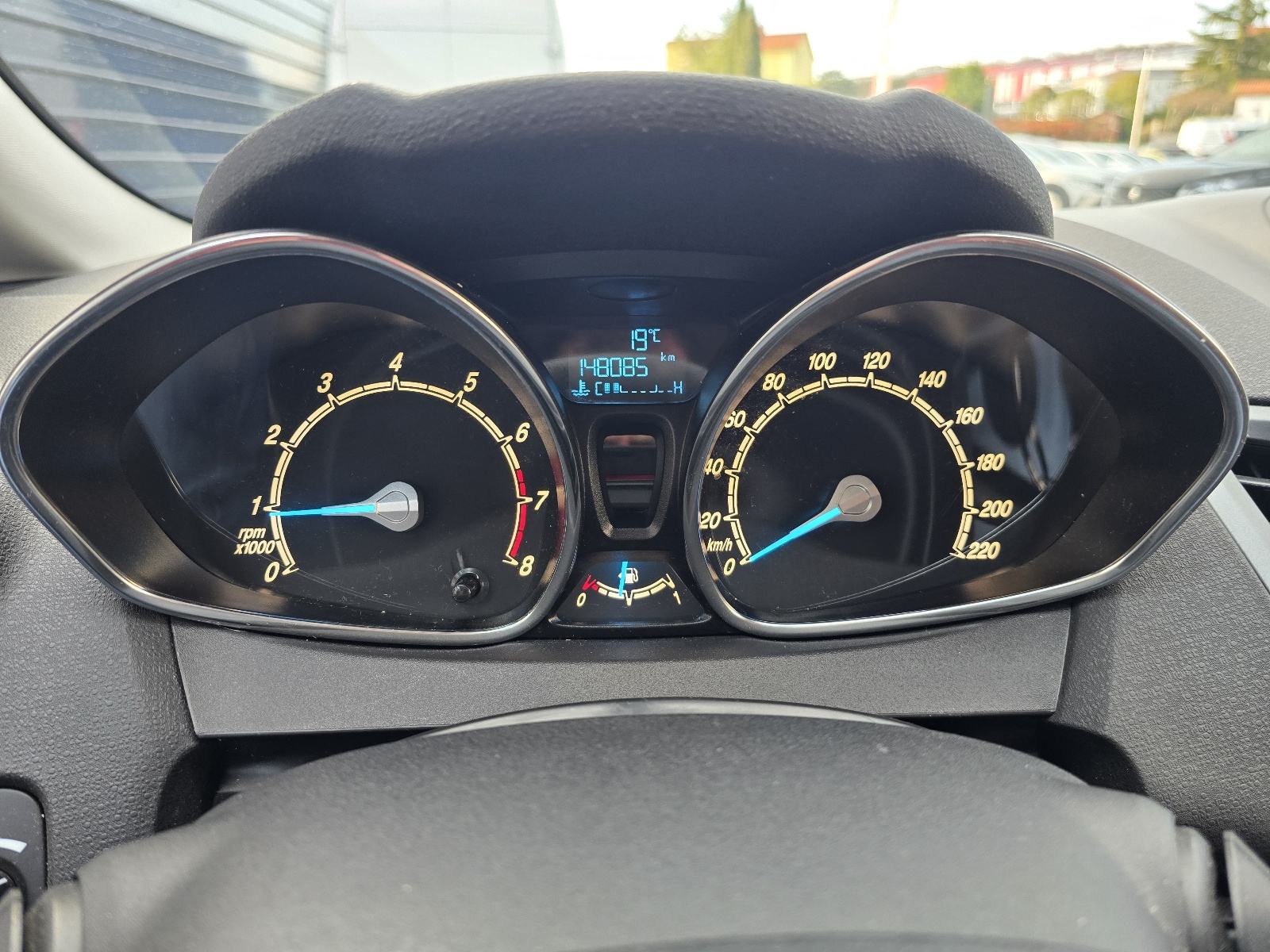 Ford Fiesta 1,0 - 2014 - 140000km - SERVISNA - GARANCIJA - REG 1 GOD!, fotografija 12