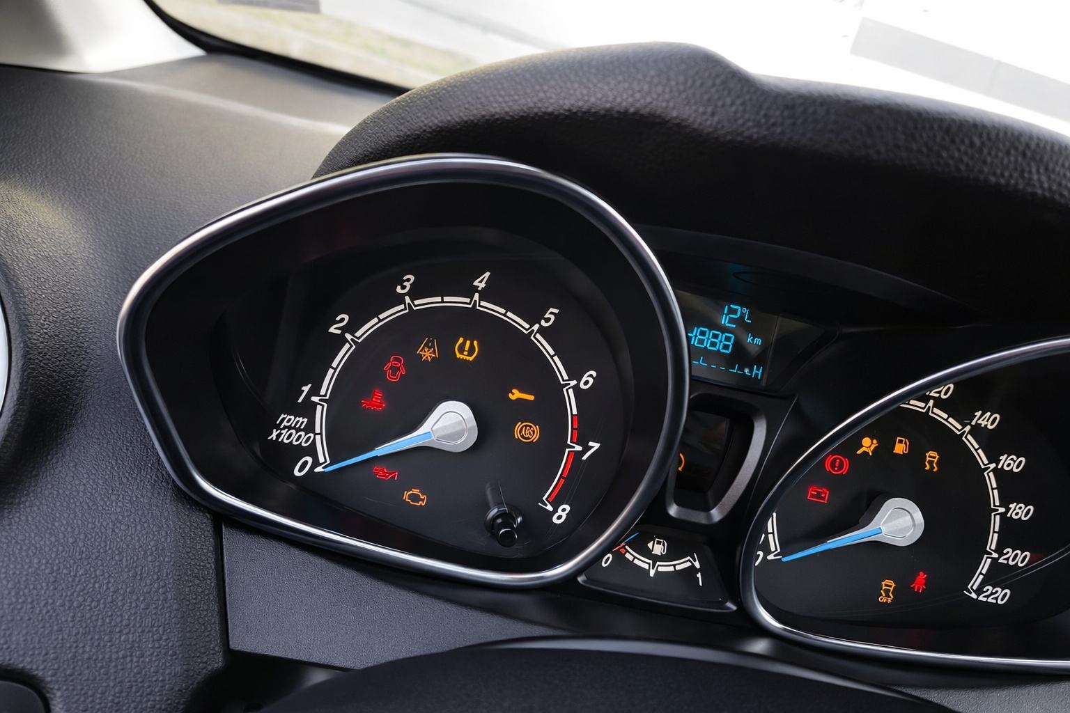 Ford Fiesta 1.0, 2016. / 96.000 KM / REG 12/26 - odlično stanje, fotografija 6