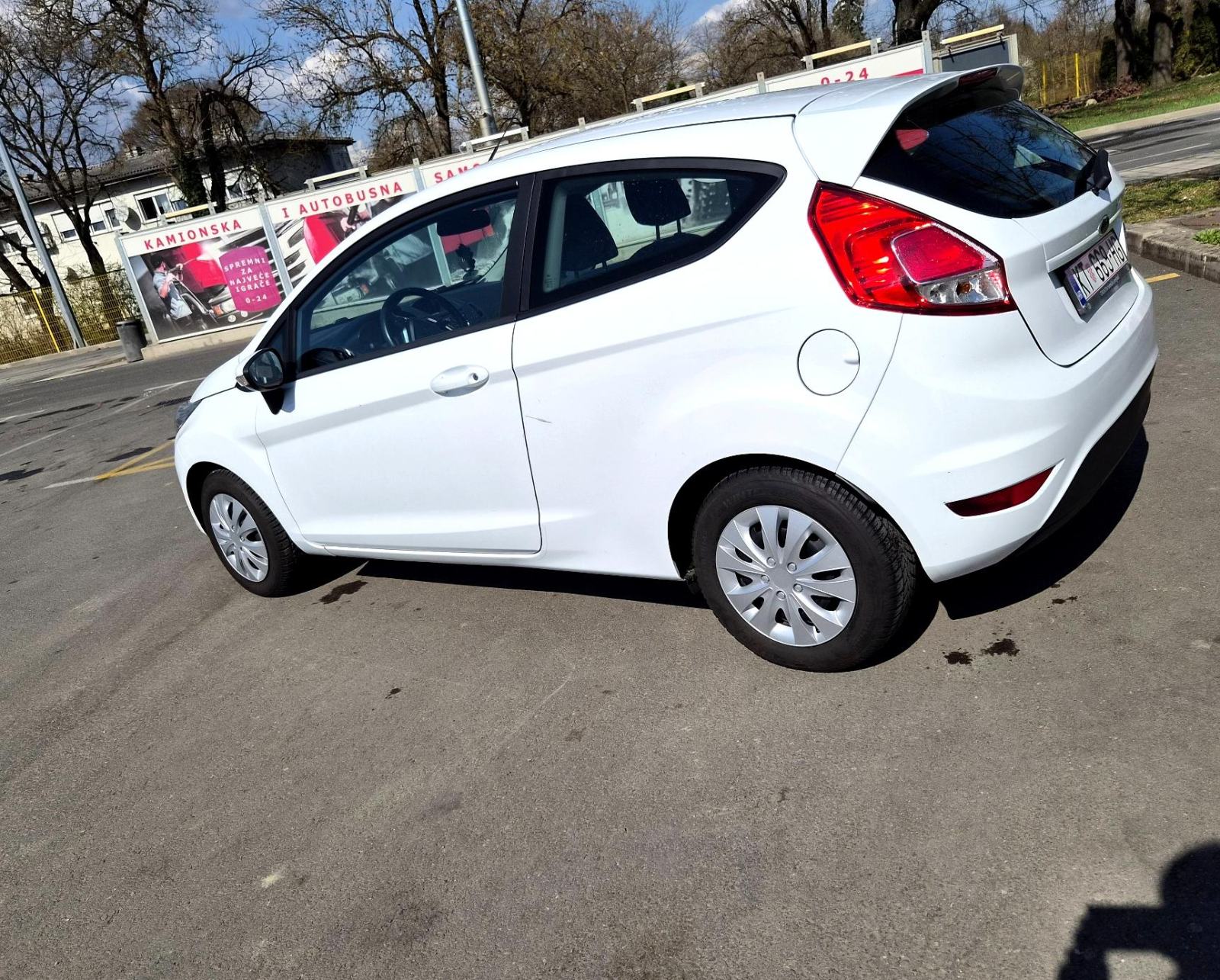 Ford Fiesta 1.0, 2016. / 96.000 KM / REG 12/26 - odlično stanje, fotografija 3