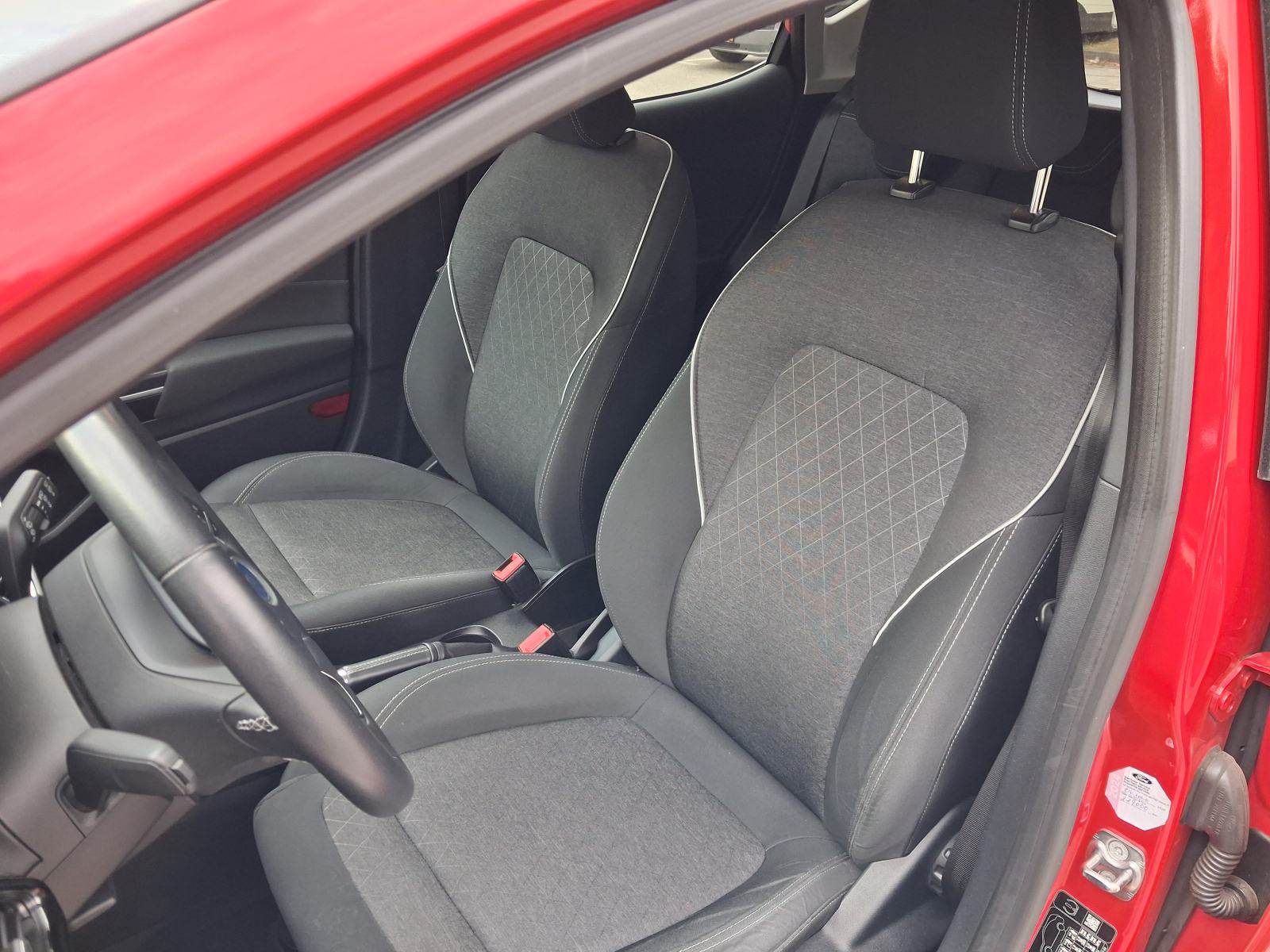 Ford Fiesta ACTIVE, fotografija 8